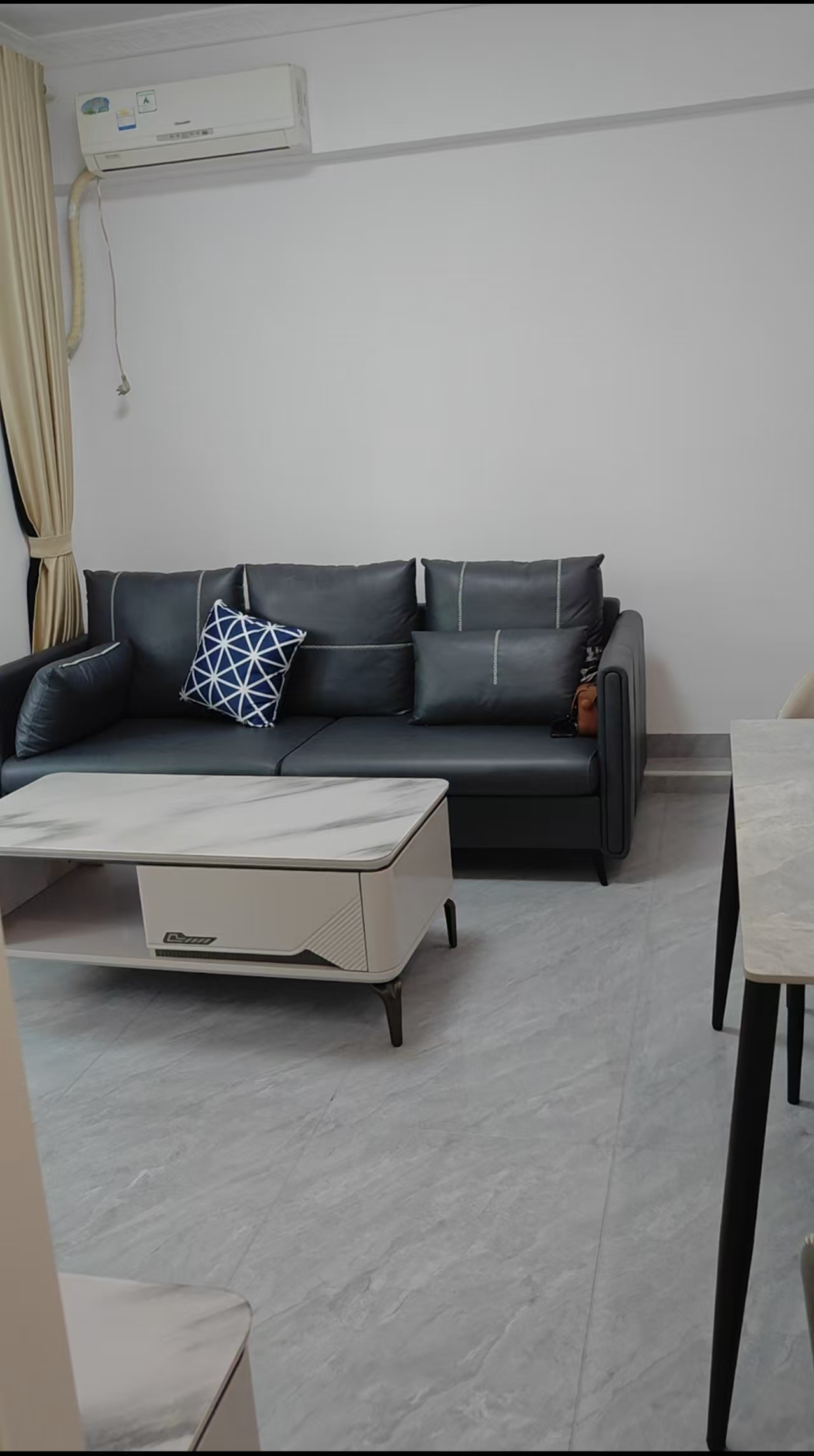 国联大厦  1室1厅1卫    1800.0元/月室内图