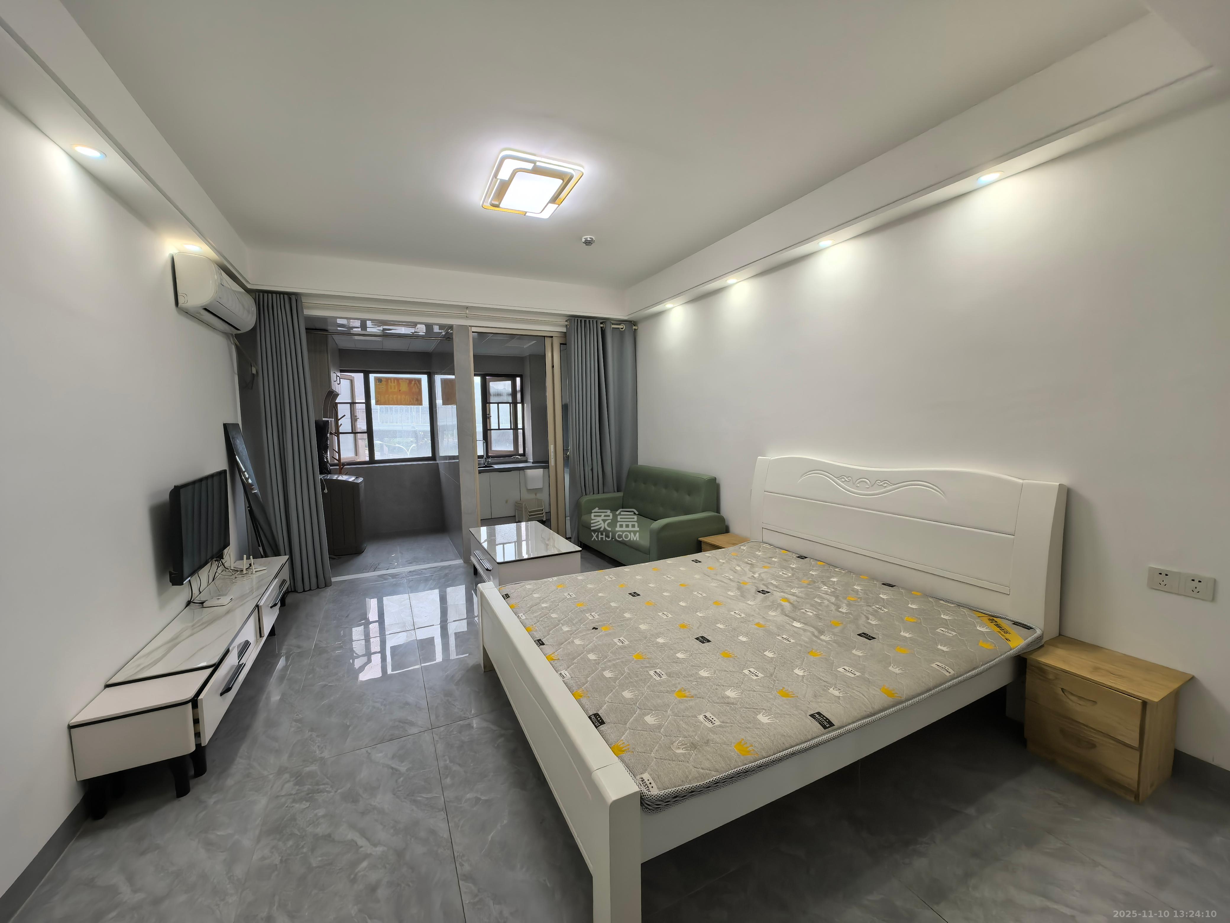 福晟钱隆国际（晟冉景苑）  1室1厅1卫    1500.0元/月室内图