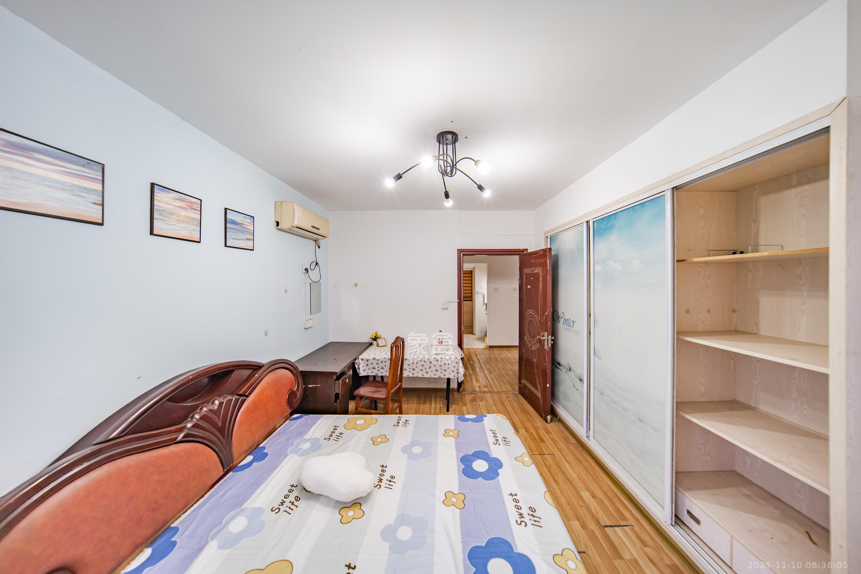 海洋半岛（月珑湾）  3室2厅1卫    1600.0元/月室内图