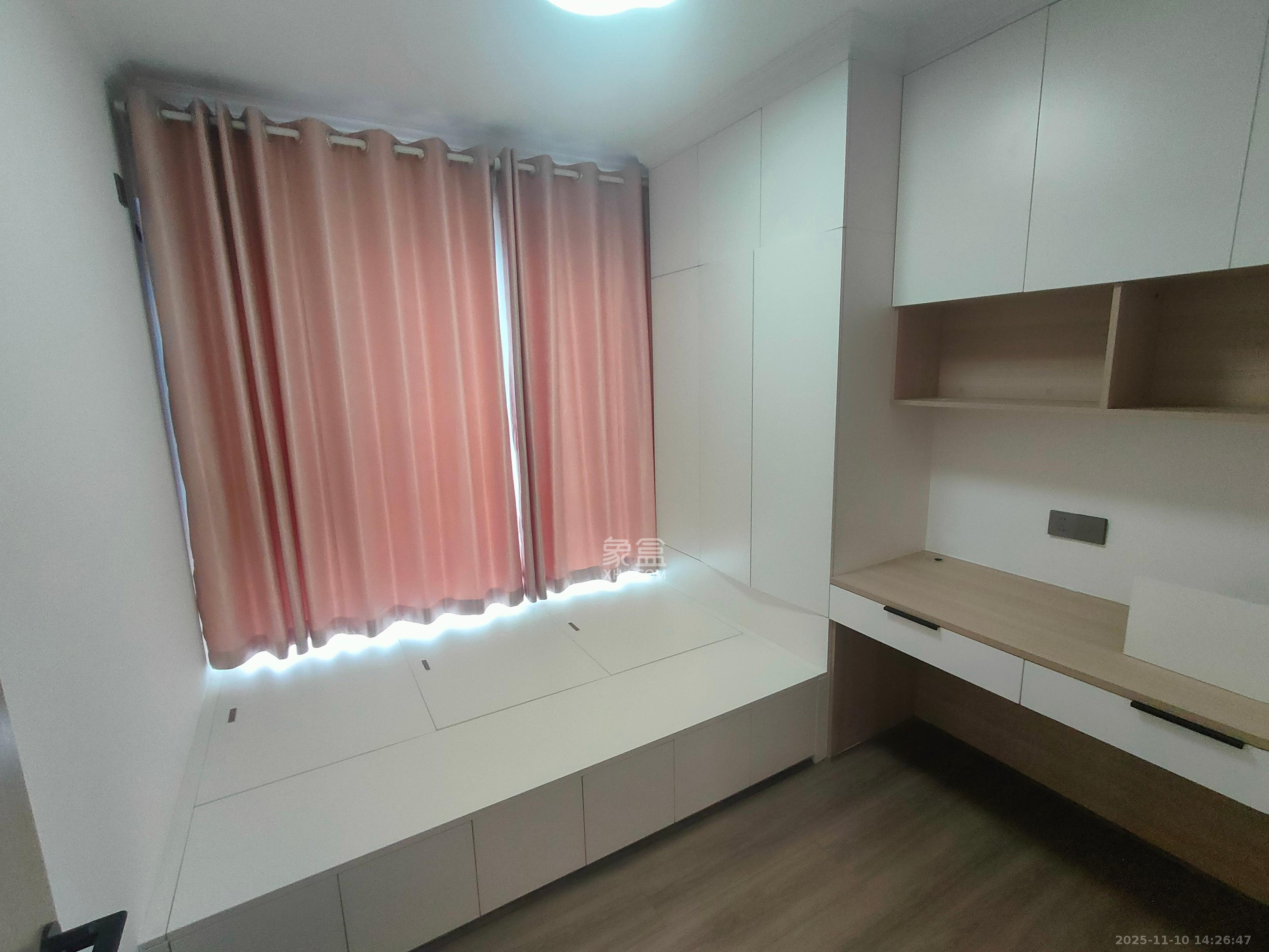 旭辉国悦府 4室2厅2卫 4600.0元/月 旭辉国悦府 4室2厅2卫 4600.0元/月室内图