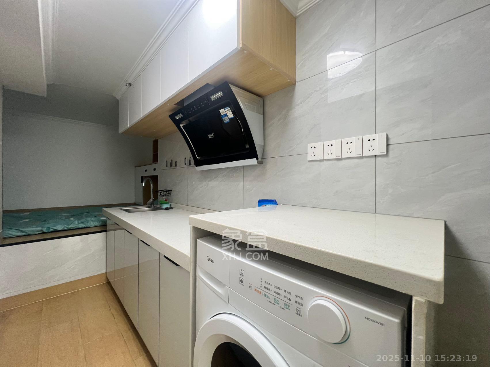 梅溪悦章  1室1厅1卫    1400.0元/月室内图