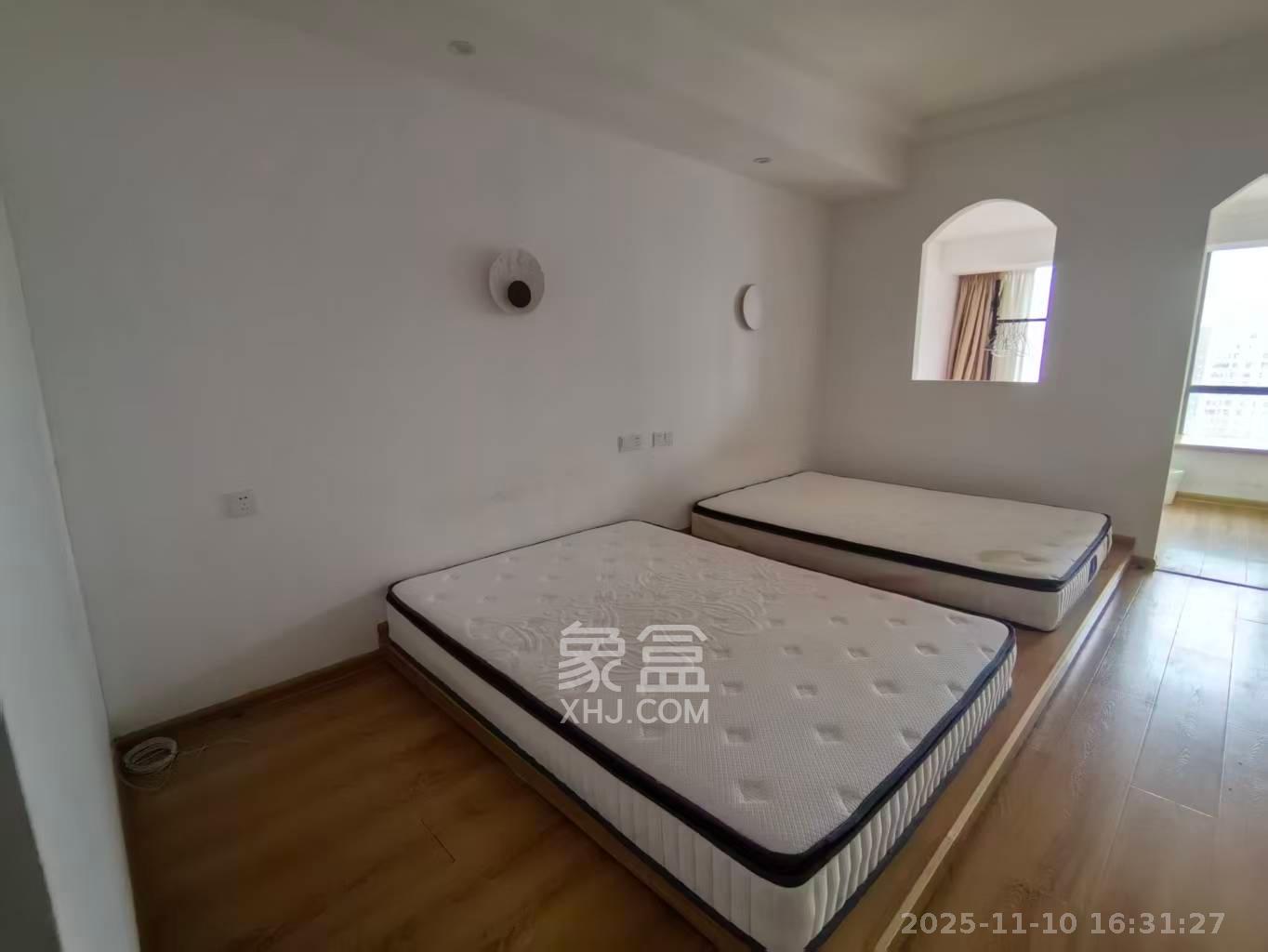 摩天一号 1室1厅1卫 1800.0元/月 摩天一号 1室1厅1卫 1800.0元/月室内图