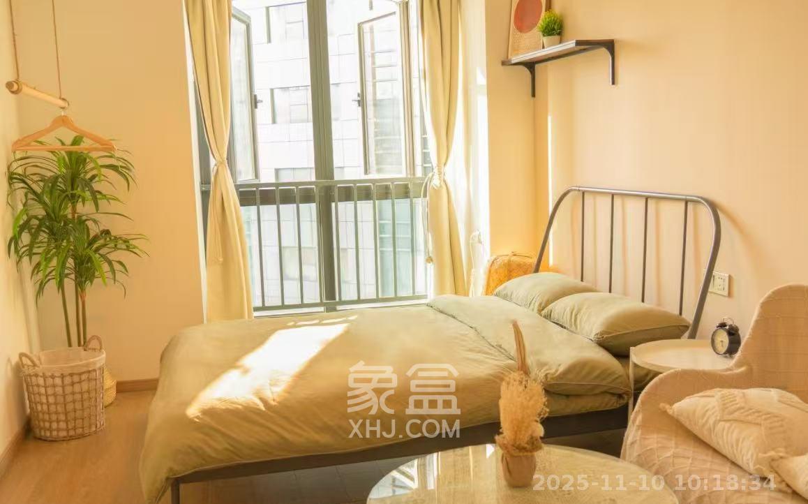 长沙檀府  1室1厅1卫    1700.0元/月