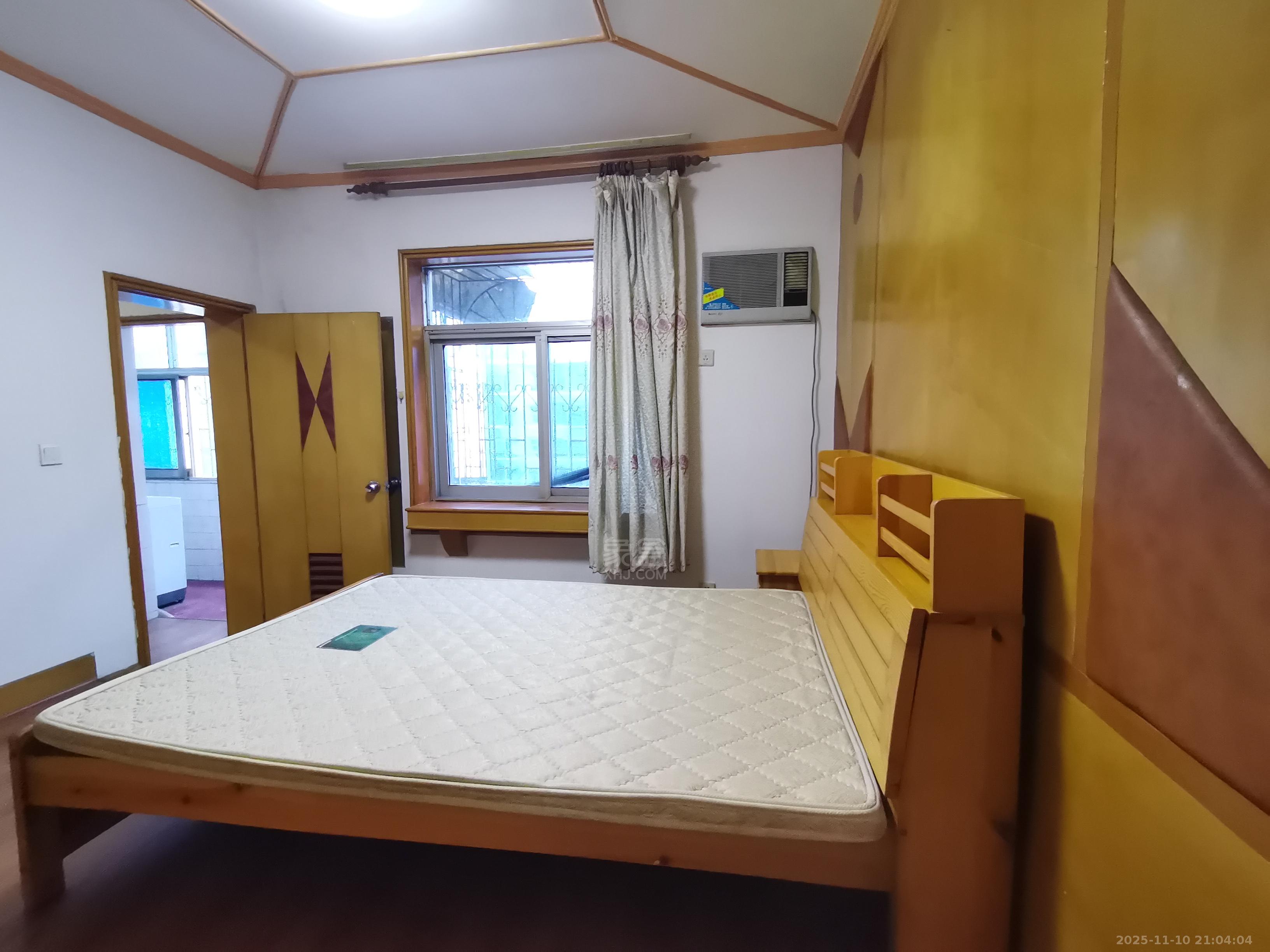 钻石花园  3室2厅1卫    1100.0元/月室内图