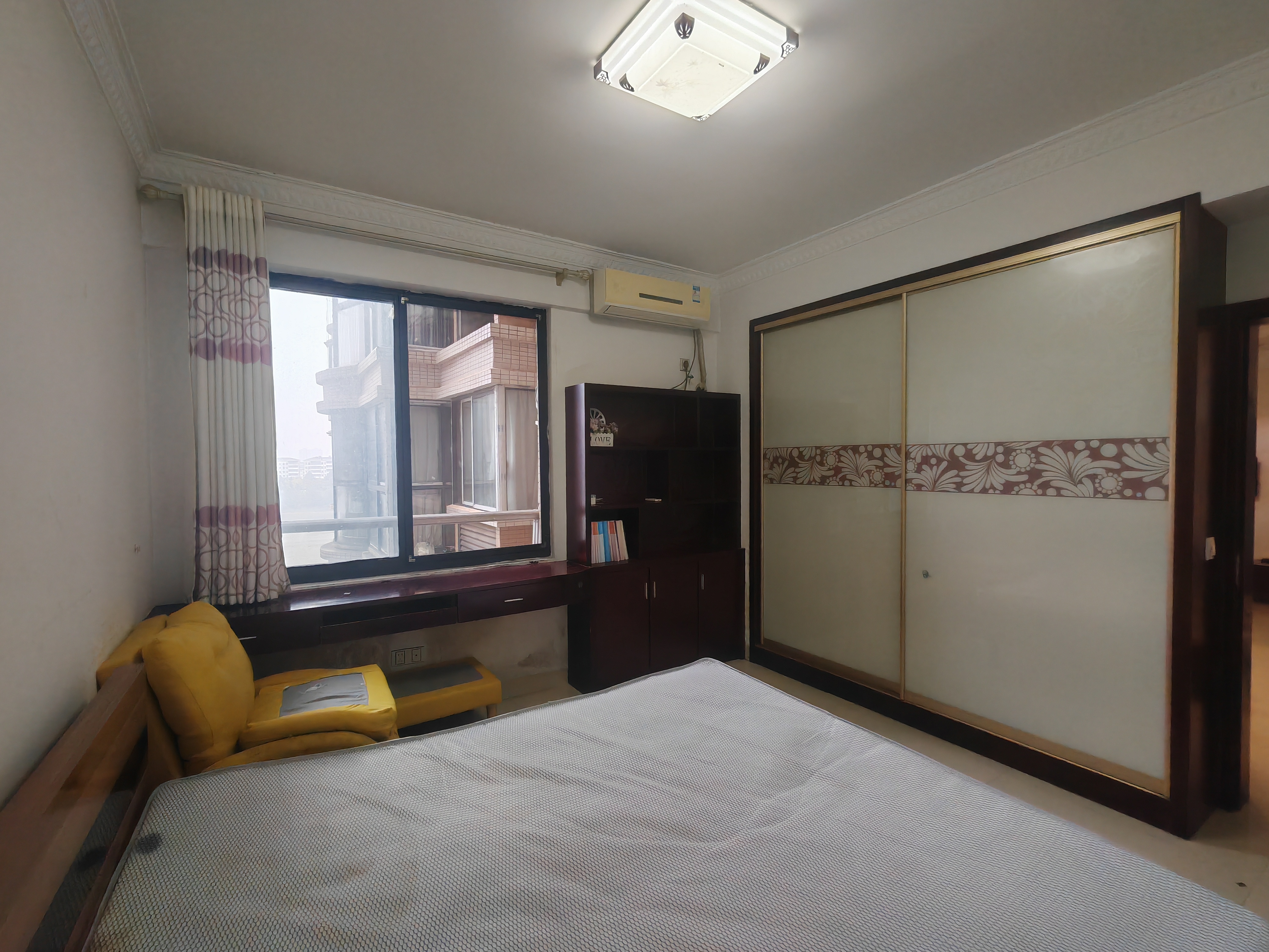 资江明珠  1室1厅1卫    1050.0元/月室内图