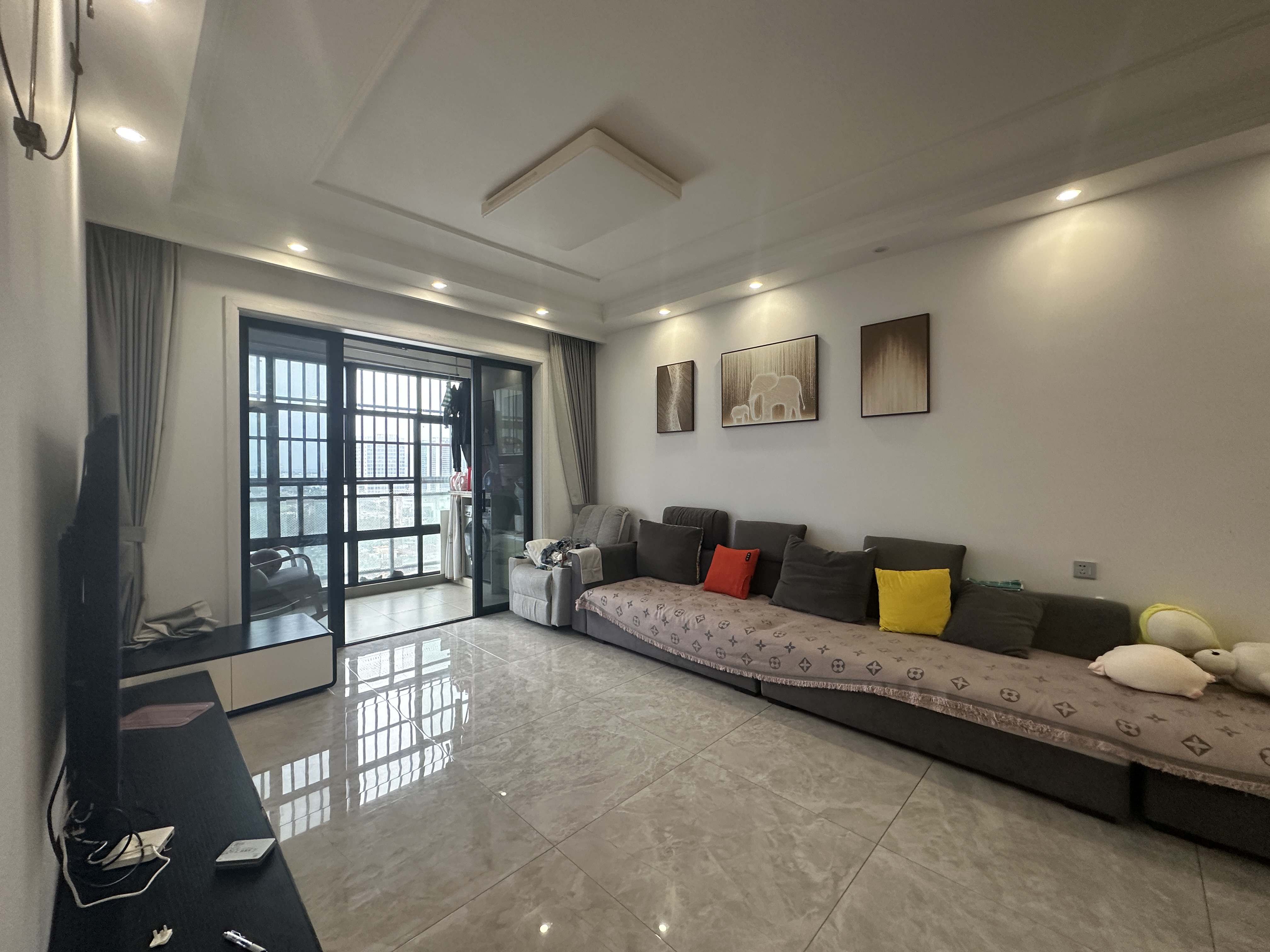 望海金豪  4室2厅2卫    3800.0元/月室内图