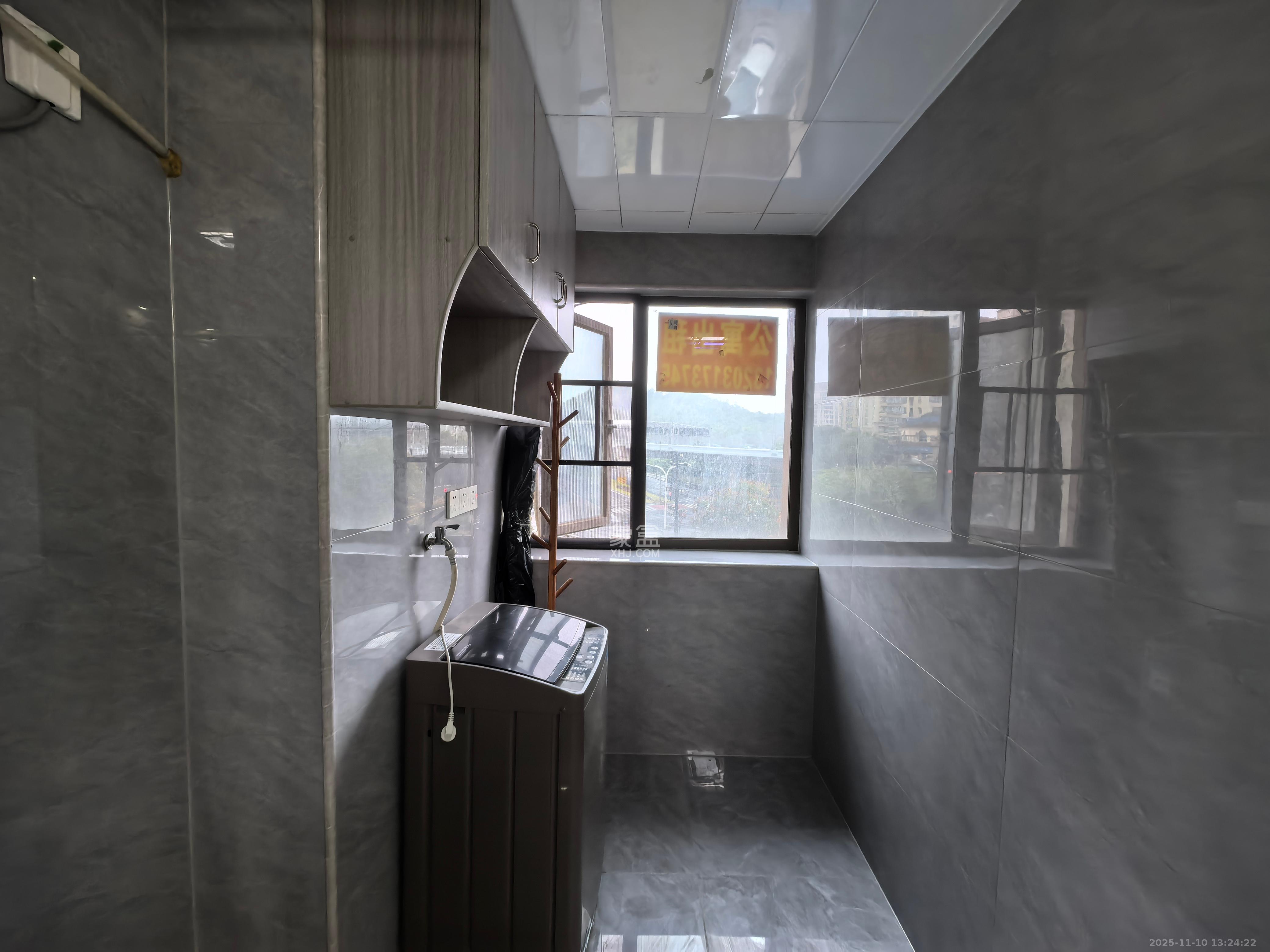 福晟钱隆国际（晟冉景苑）  1室1厅1卫    1500.0元/月室内图