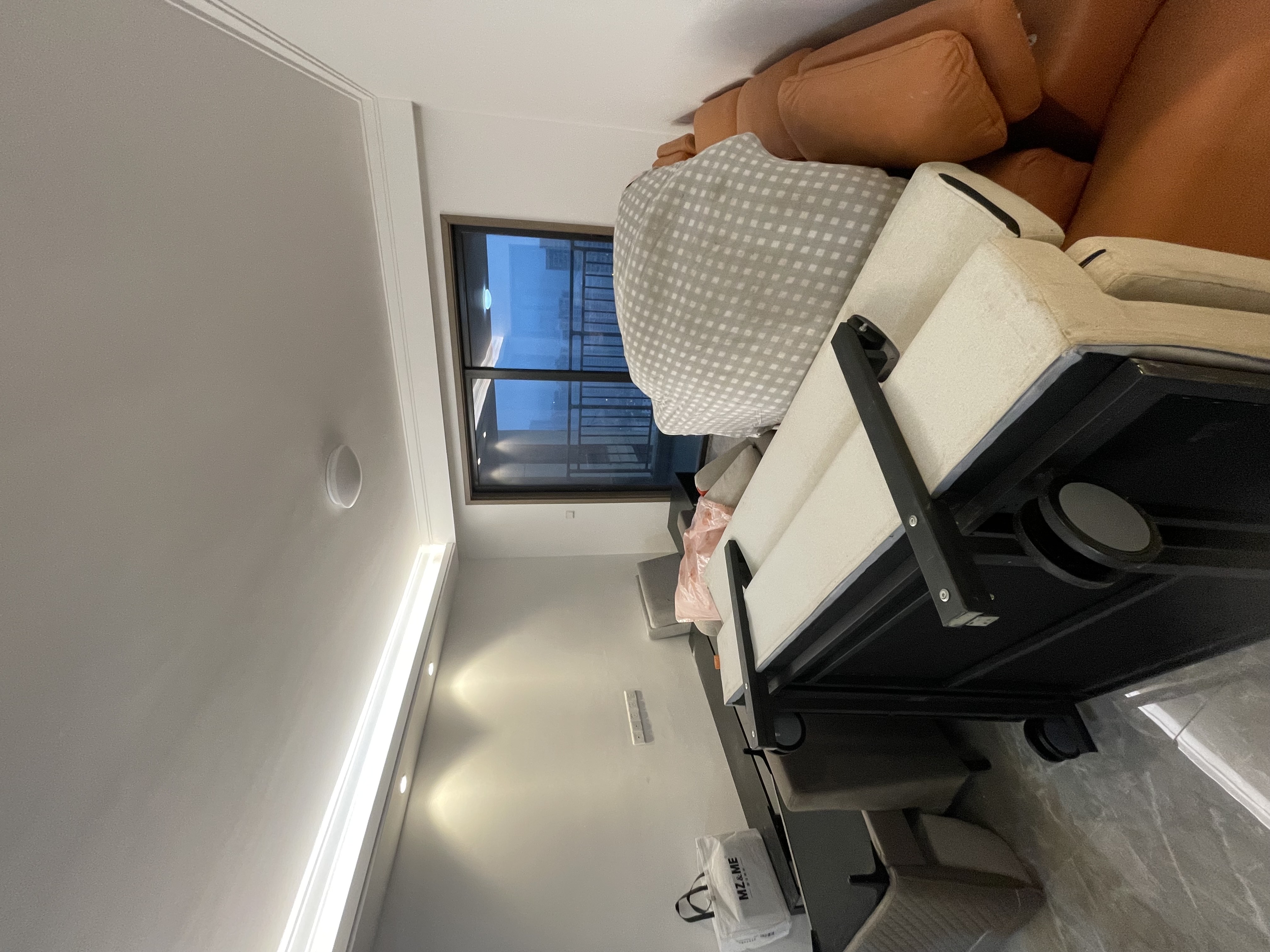 越秀亲爱里  4室2厅1卫    3200.0元/月户型图