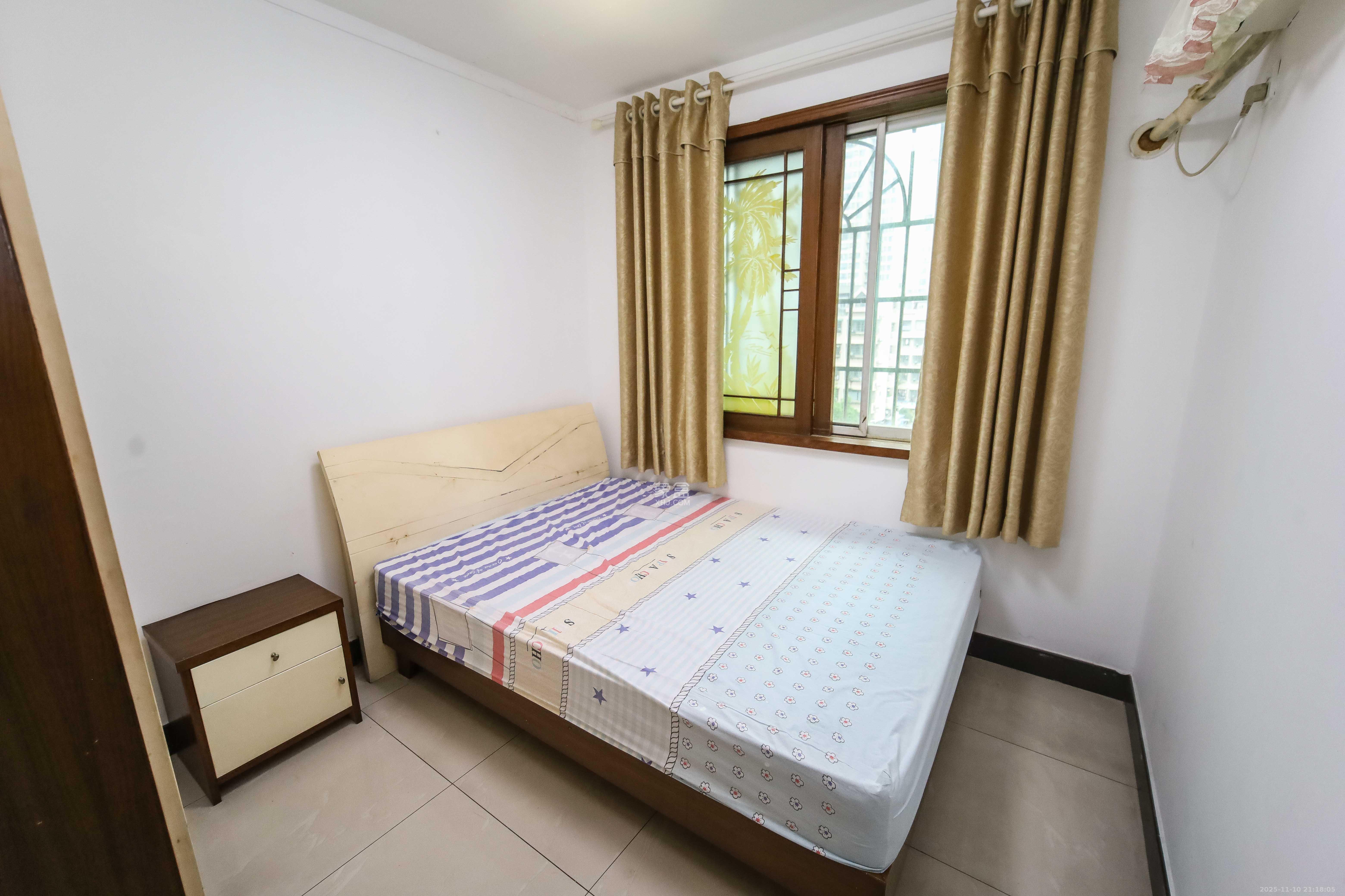 古汉城宿舍（同超集团控股公司）  3室2厅1卫    75.0万卧室