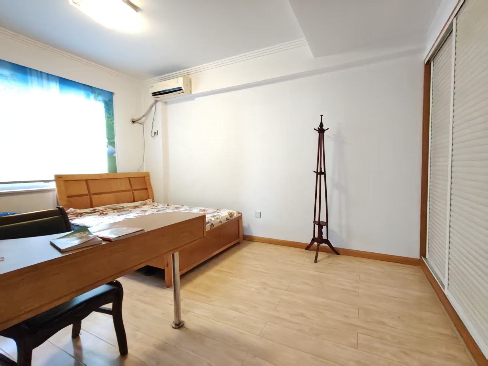 质量检测专家楼  4室2厅2卫    1700.0元/月室内图