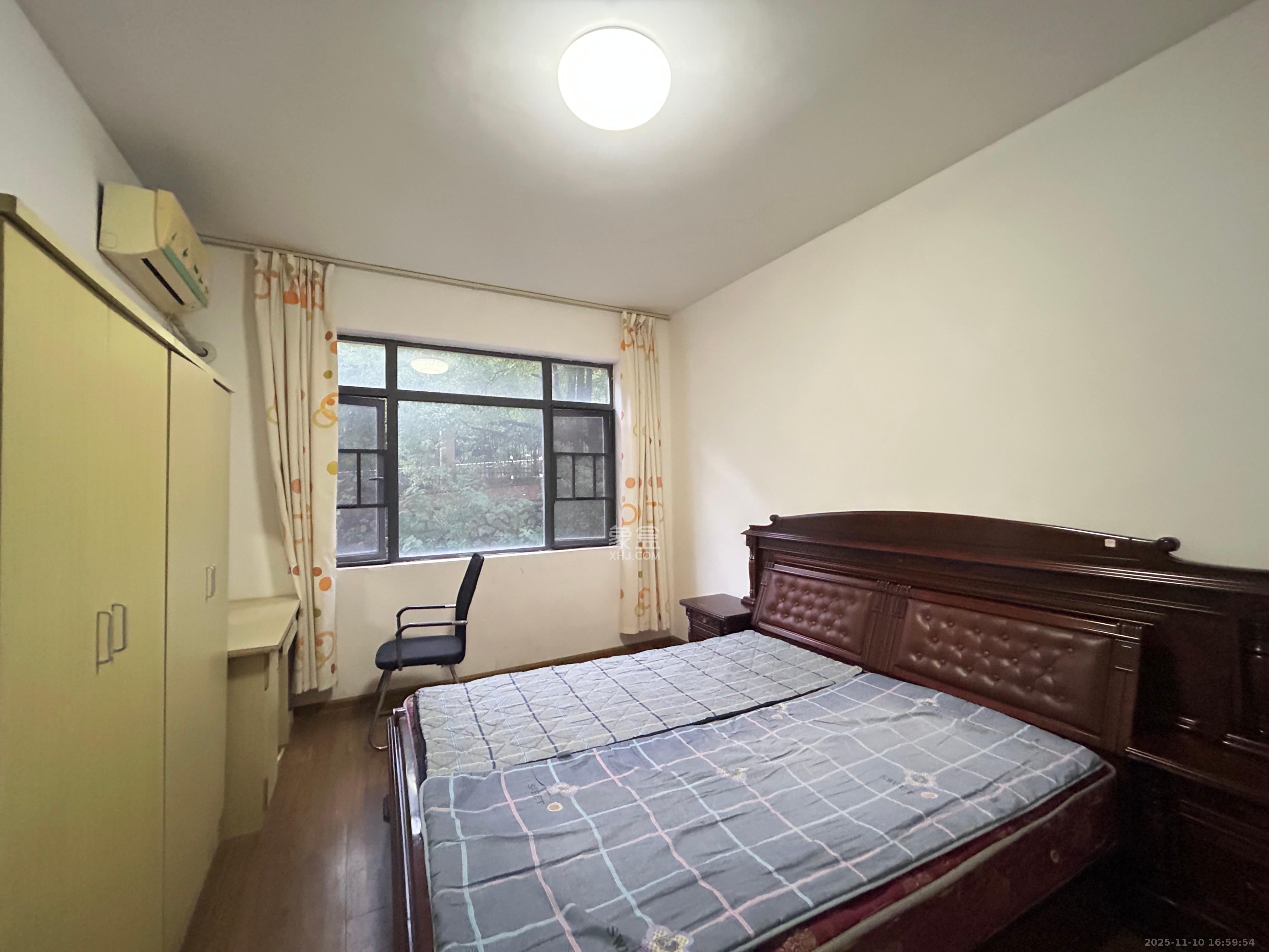 兴隆景苑  1室2厅2卫    2200.0元/月室内图