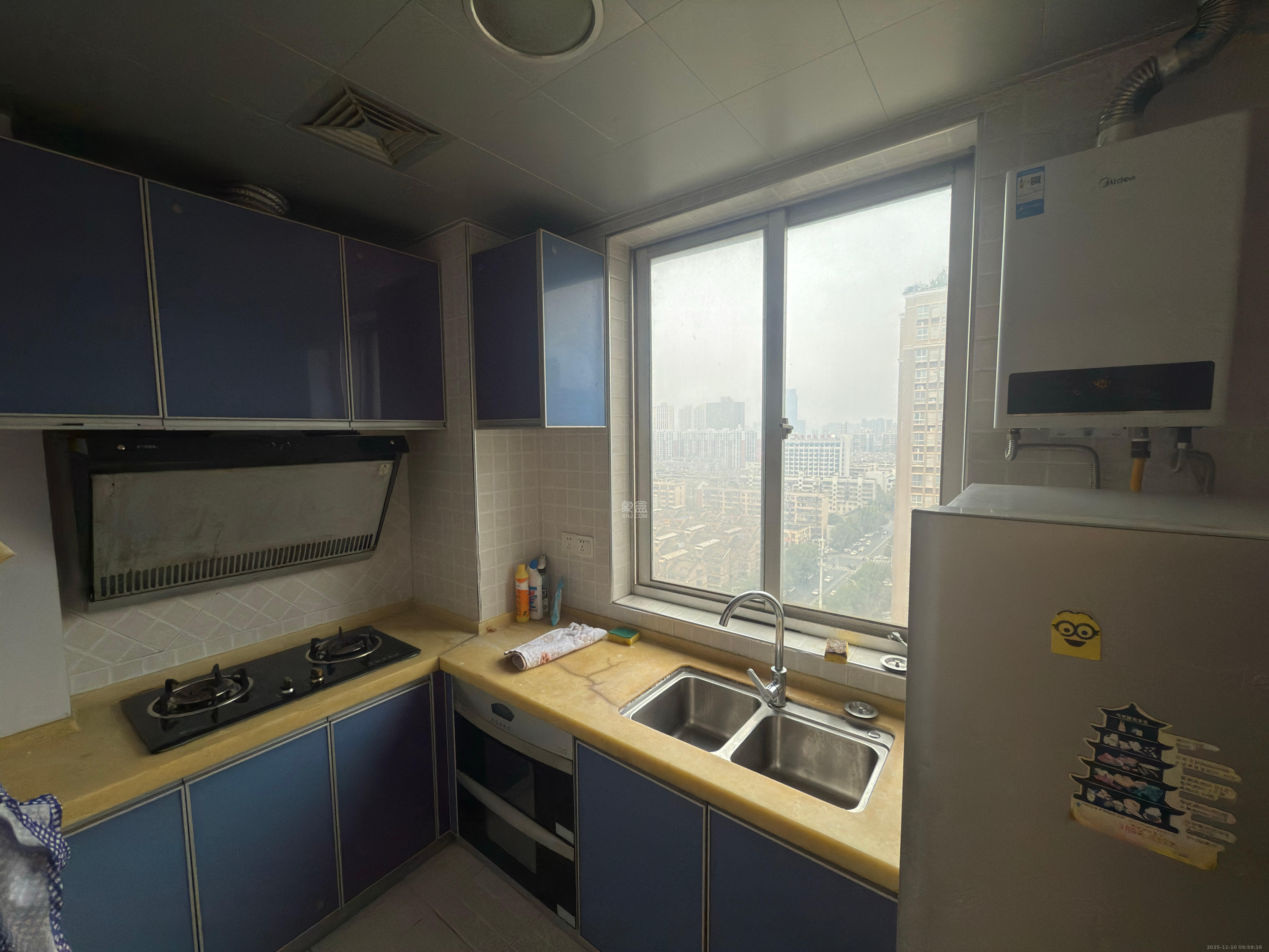 上河国际B座  2室1厅1卫    2200.0元/月室内图