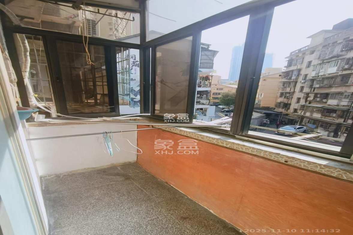 桐荫里社区 1室0厅0卫 1500.0元/月 桐荫里社区 1室0厅0卫 1500.0元/月室内图