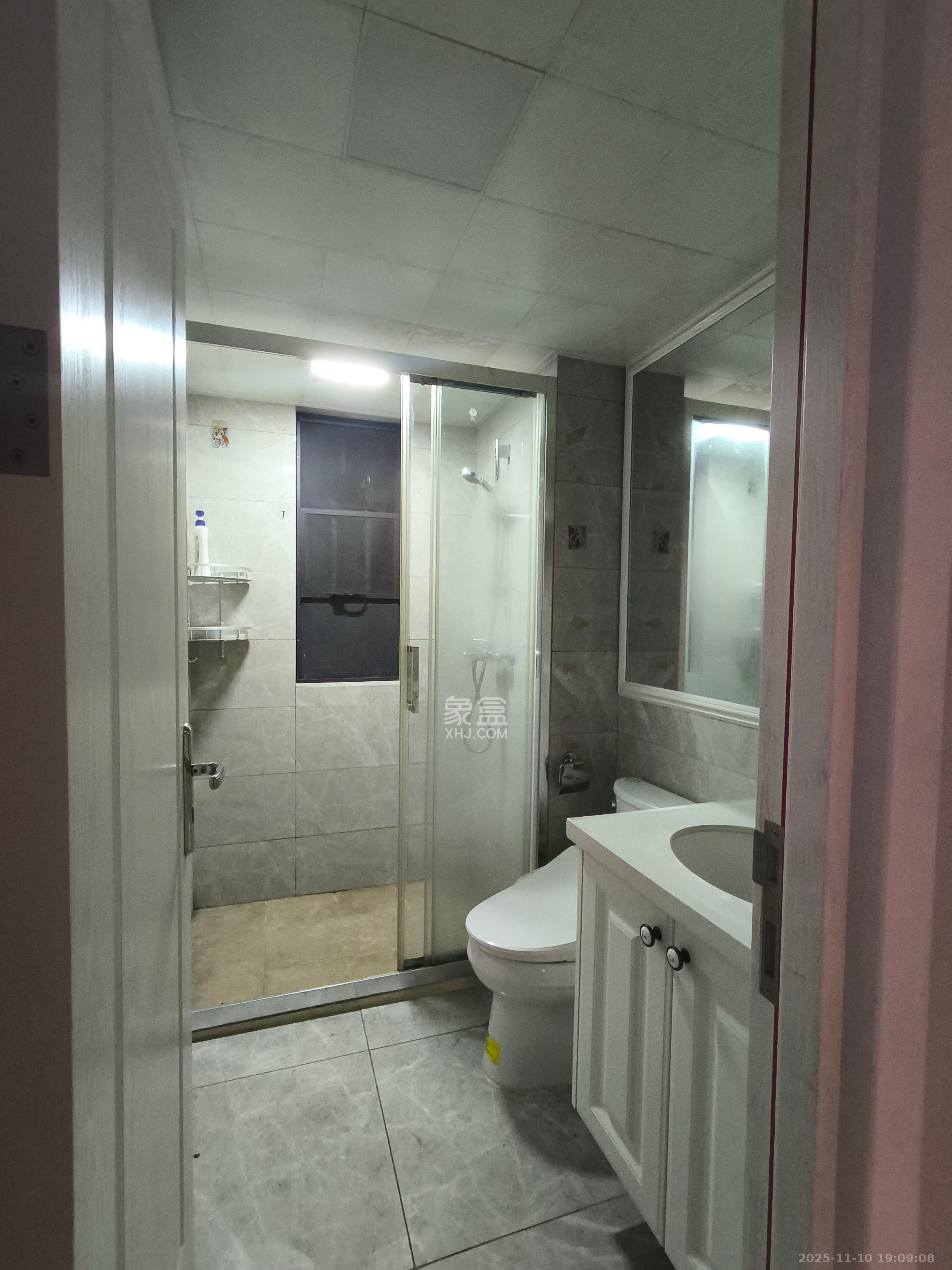 中海珑悦府  1室0厅0卫    3500.0元/月室内图