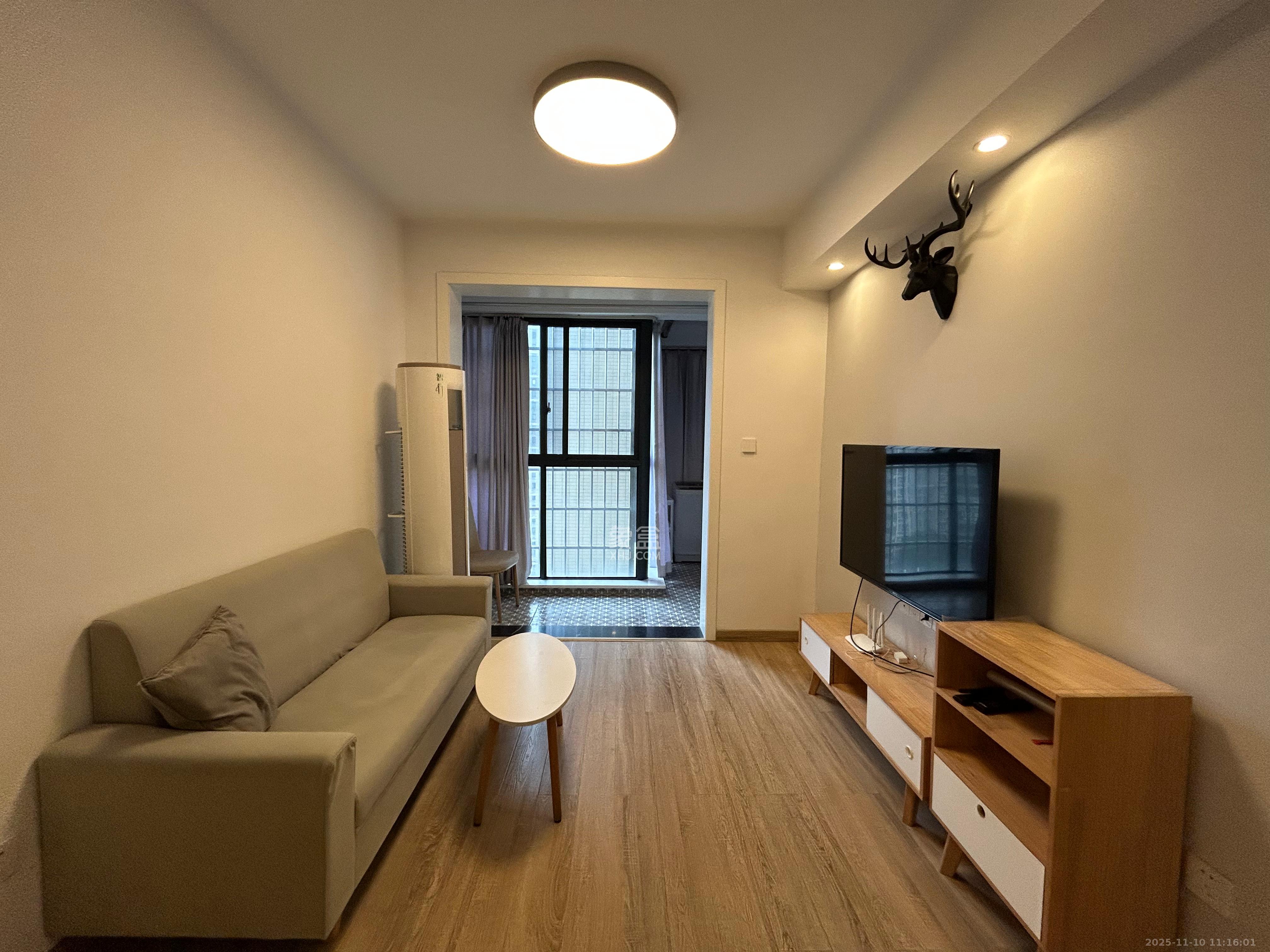 汇景豪庭  1室0厅0卫    2000.0元/月室内图