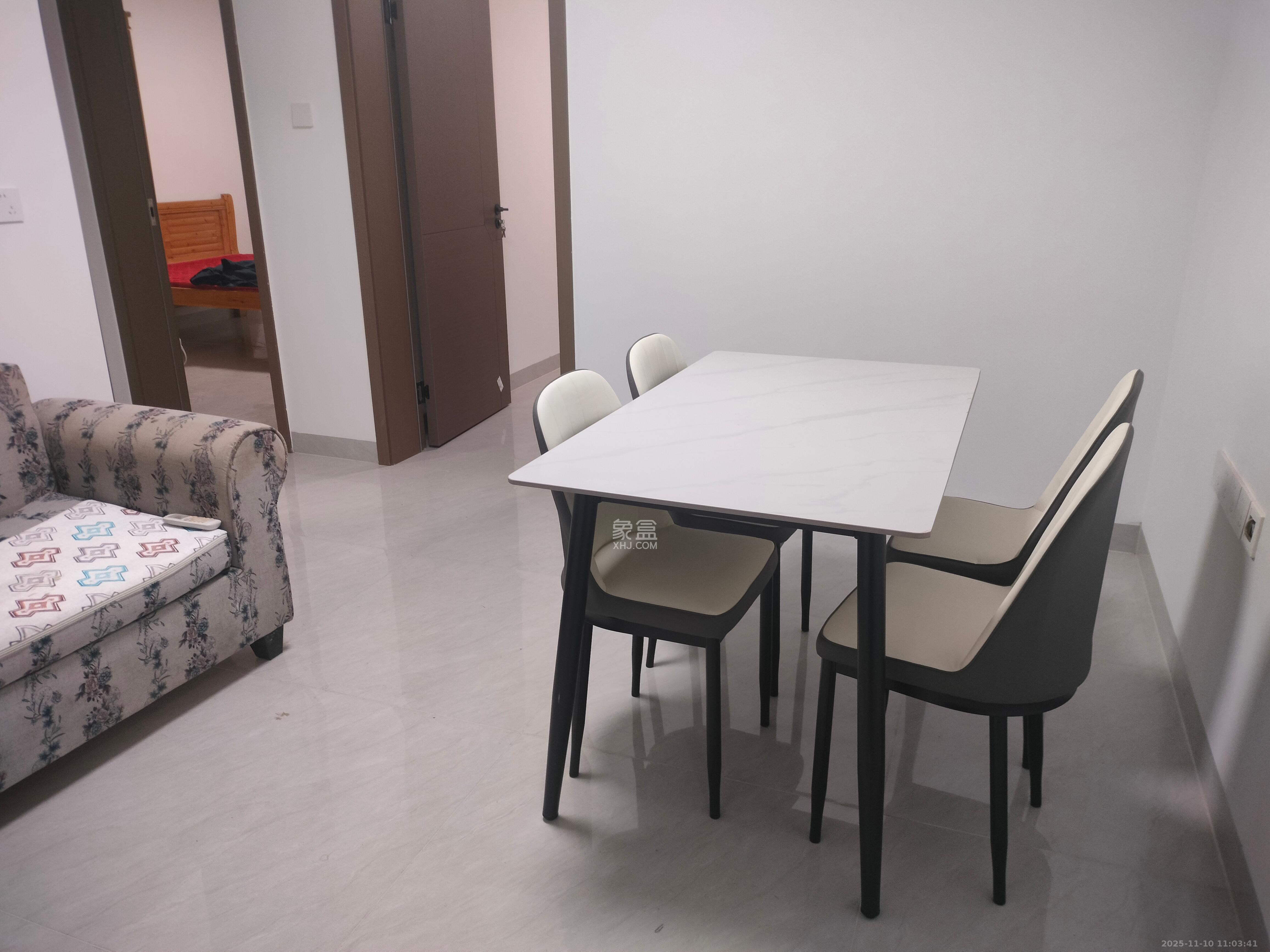 涂家冲社区（涂新小区、农商银行宿舍）  2室1厅1卫    1700.0元/月