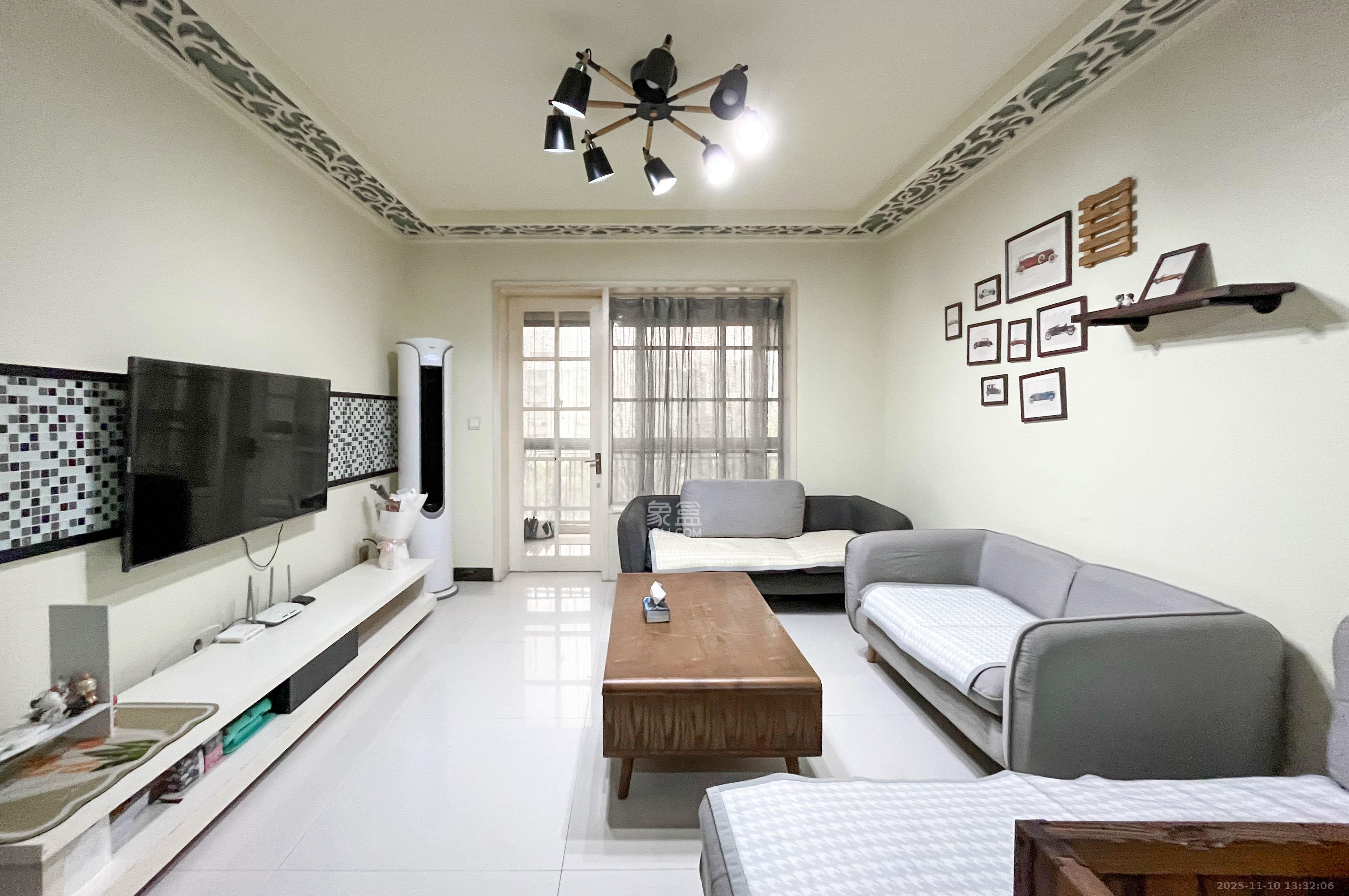 共和世家  2室2厅2卫    119.0万