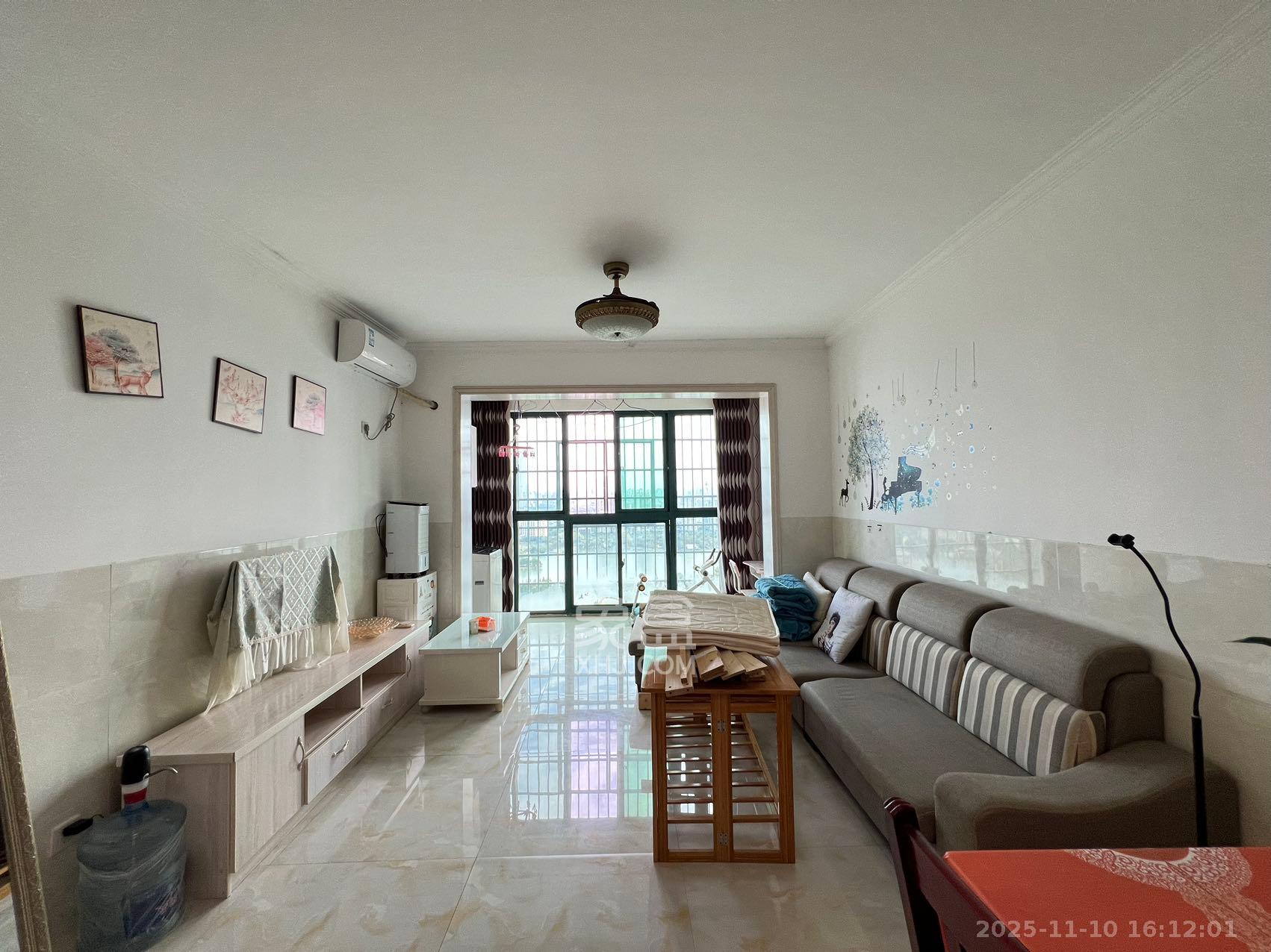 西韵佳苑  2室2厅1卫    2400.0元/月室内图