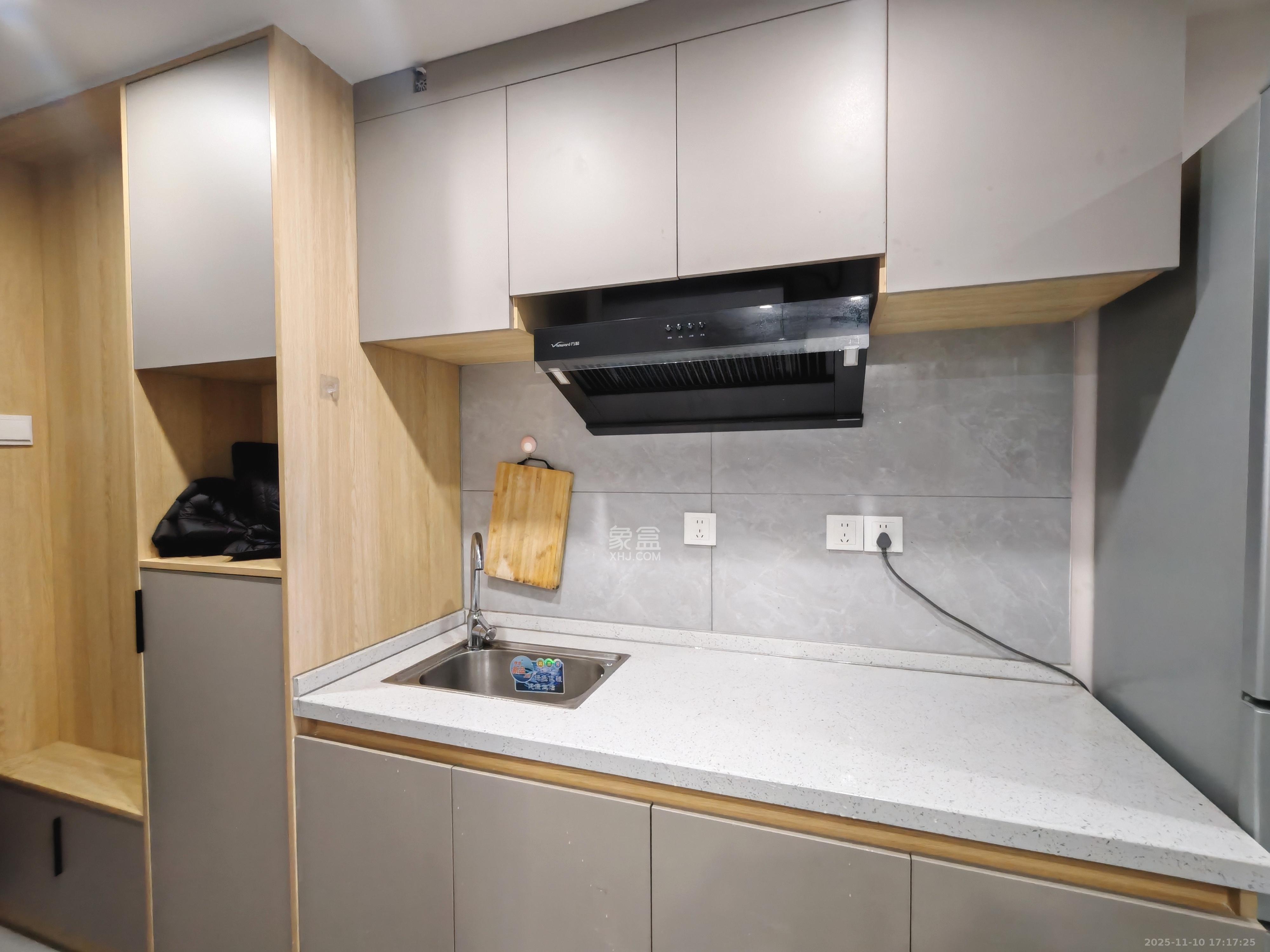 弘阳时光里  2室2厅1卫    2400.0元/月室内图