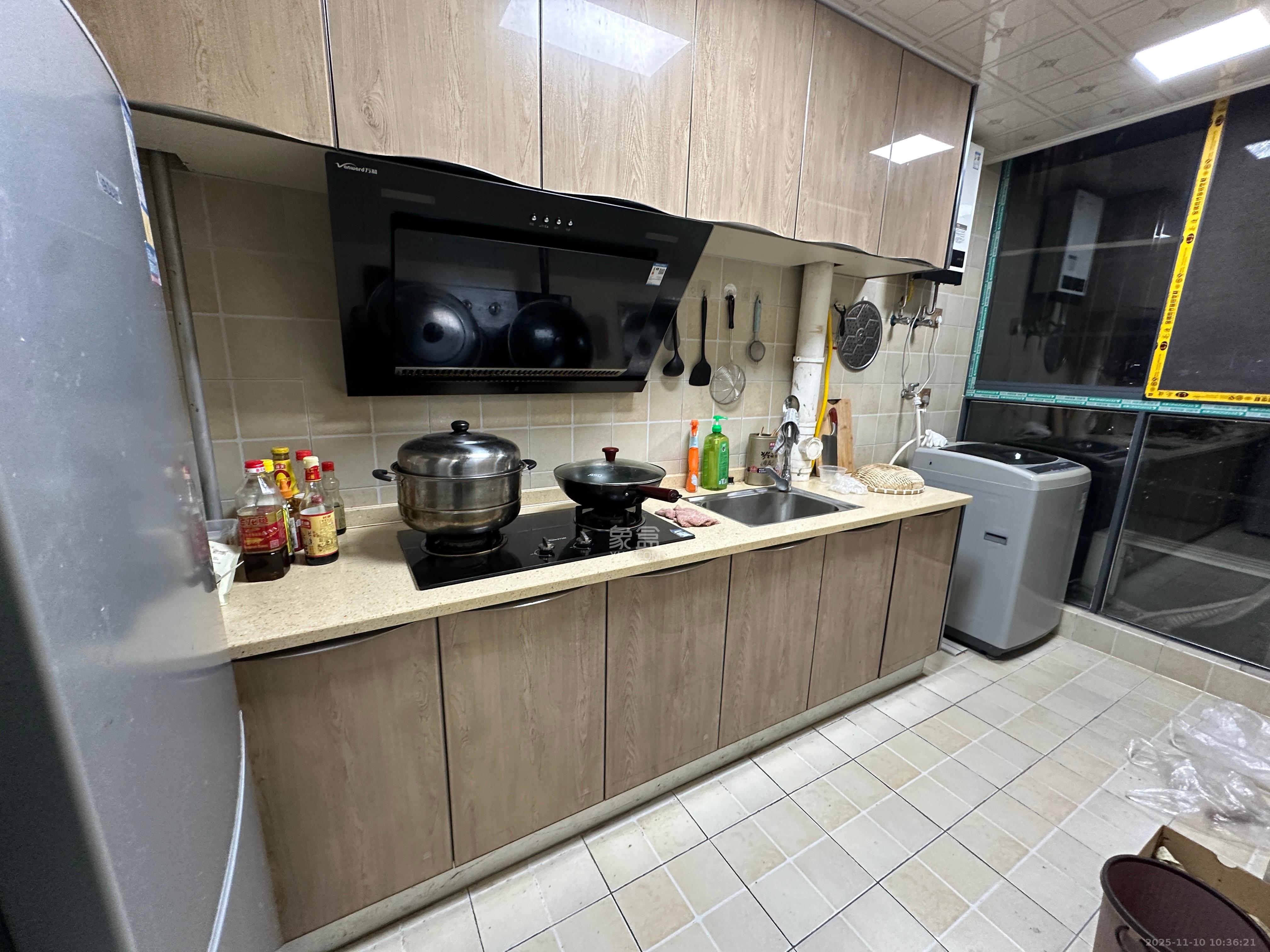 航天溪湖  2室2厅1卫    2200.0元/月室内图