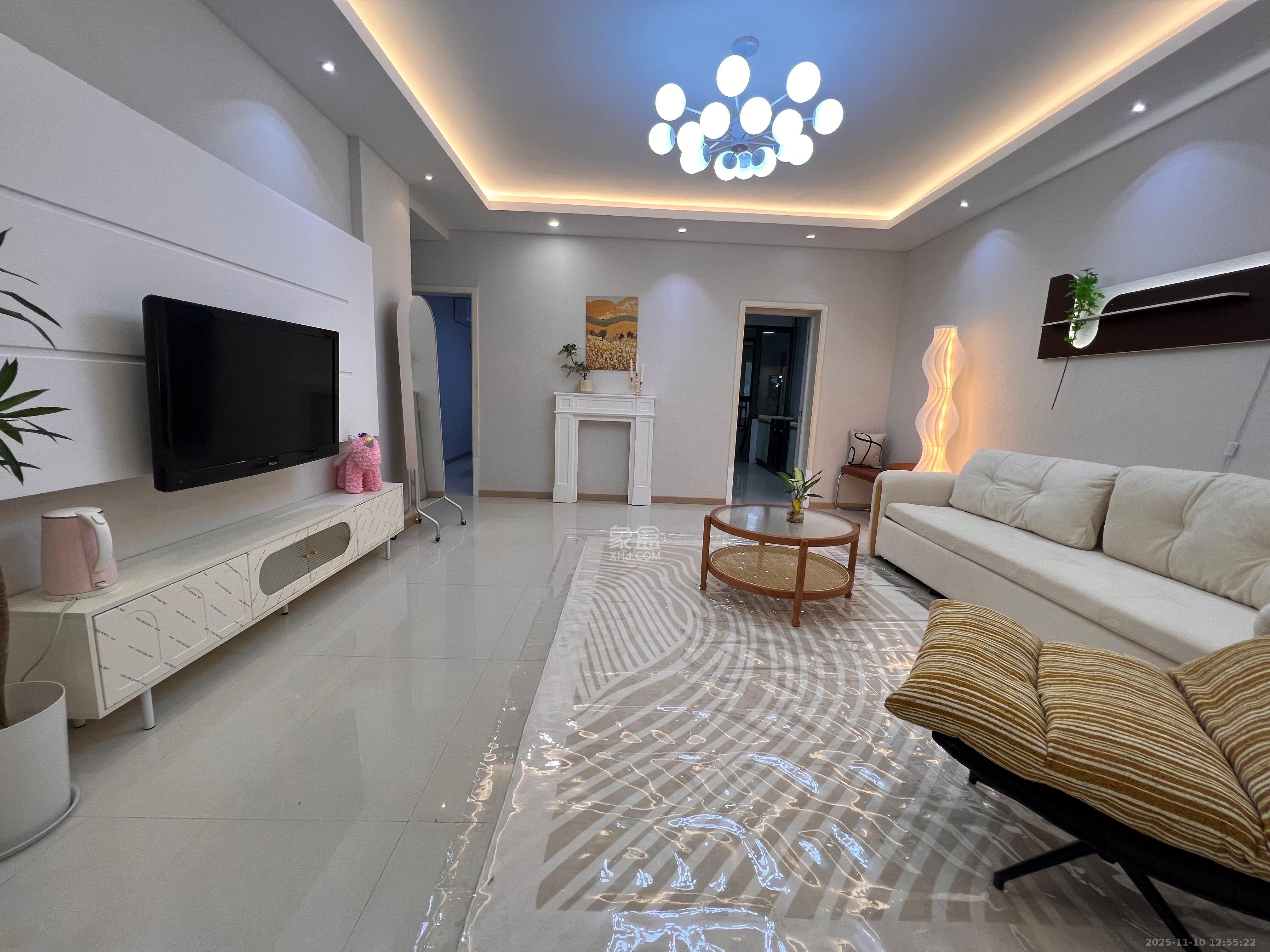 奥林匹克花园  4室1厅2卫    3500.0元/月室内图