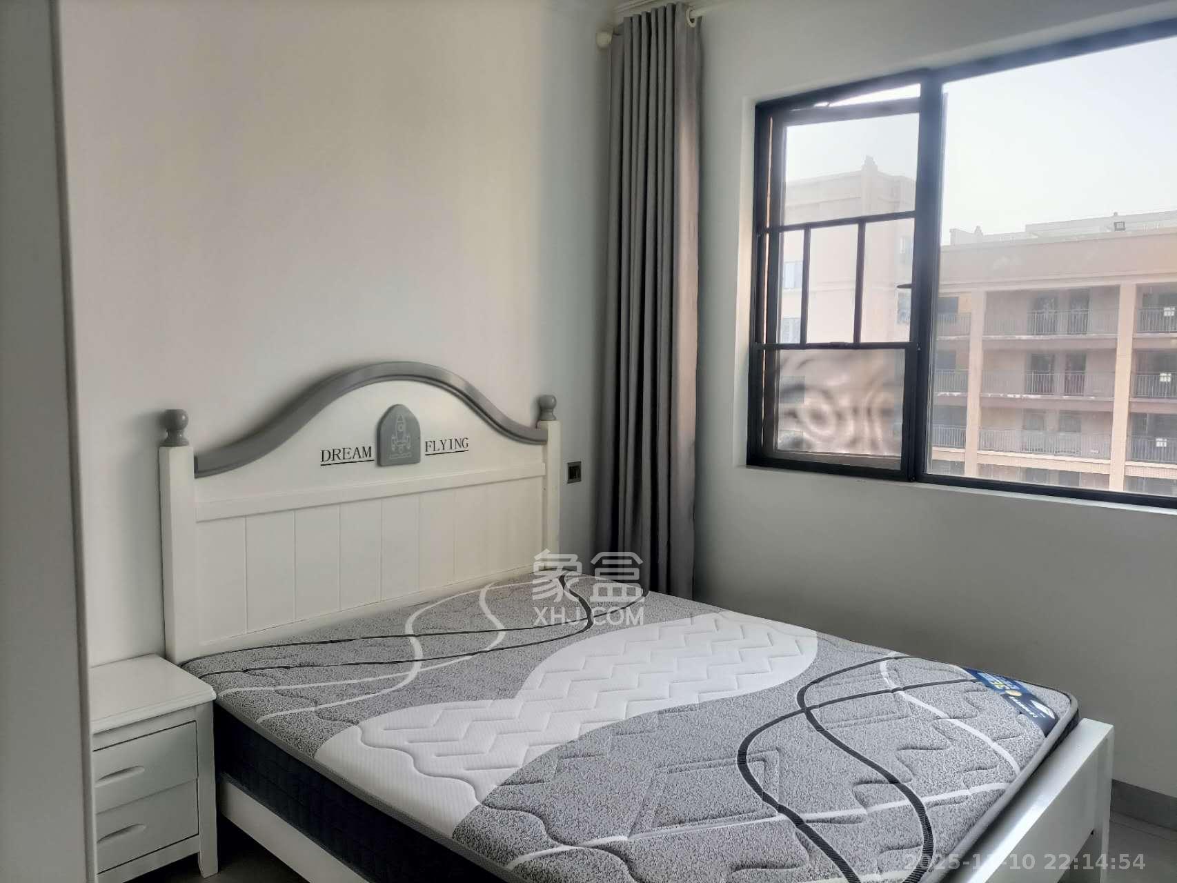 山水新城  2室2厅1卫    2000.0元/月室内图