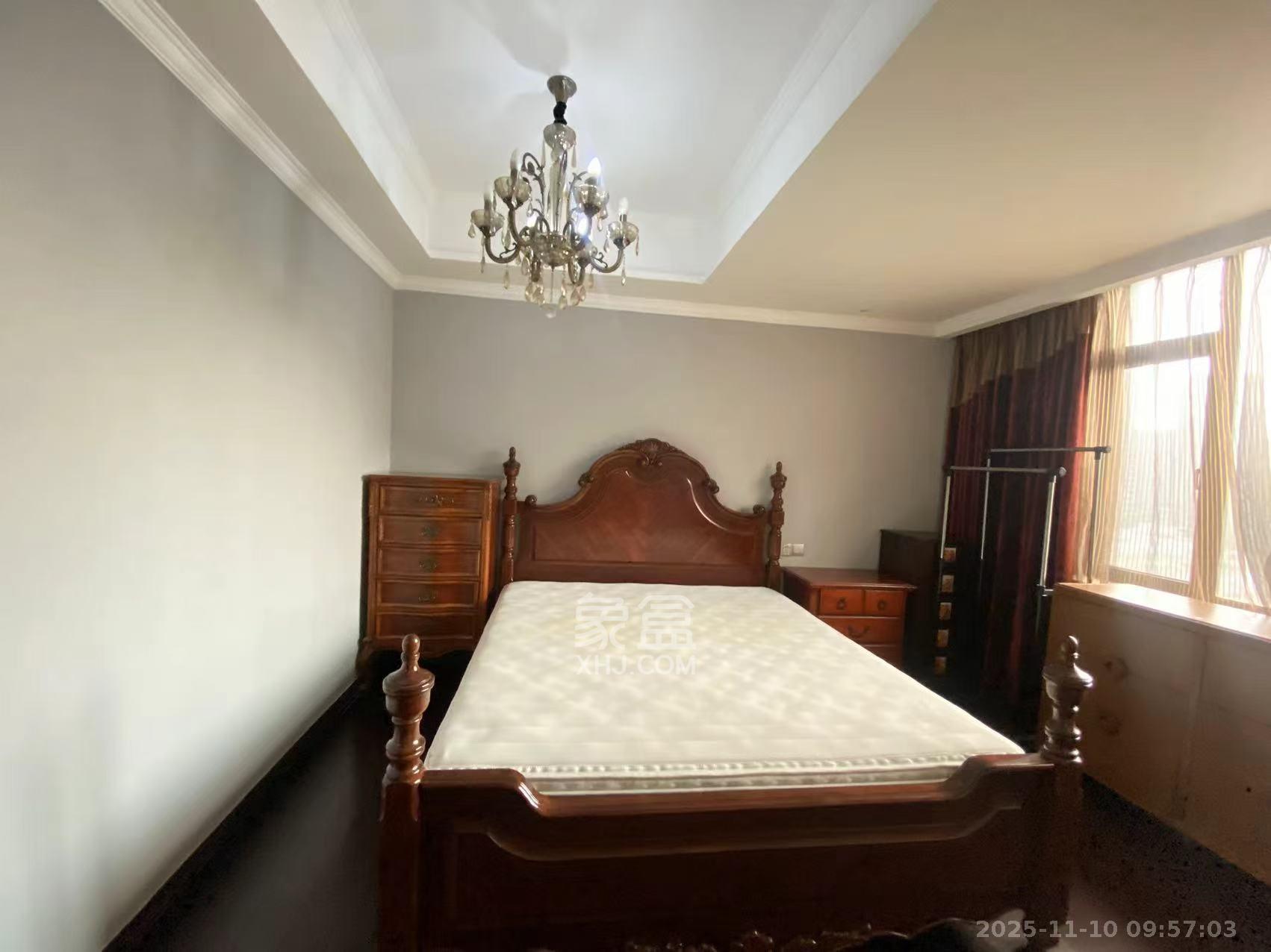 沁园春御院  1室1厅1卫    2200.0元/月室内图