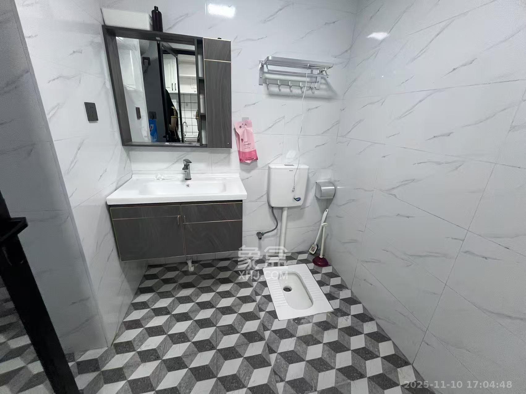 中建悦和城  1室1厅1卫    1500.0元/月室内图