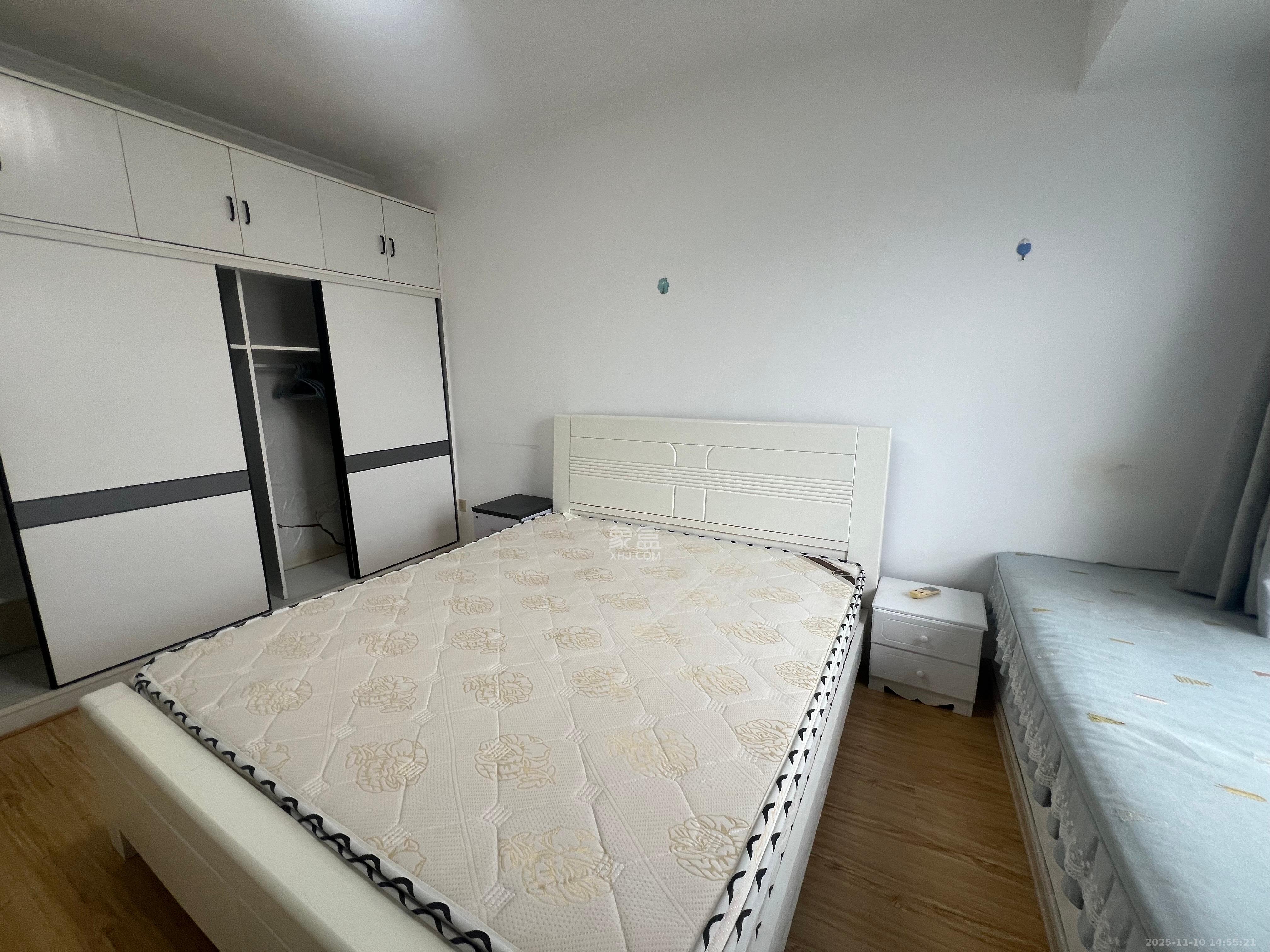 凯轩云顶 2室2厅1卫 2600.0元/月 凯轩云顶 2室2厅1卫 2600.0元/月室内图