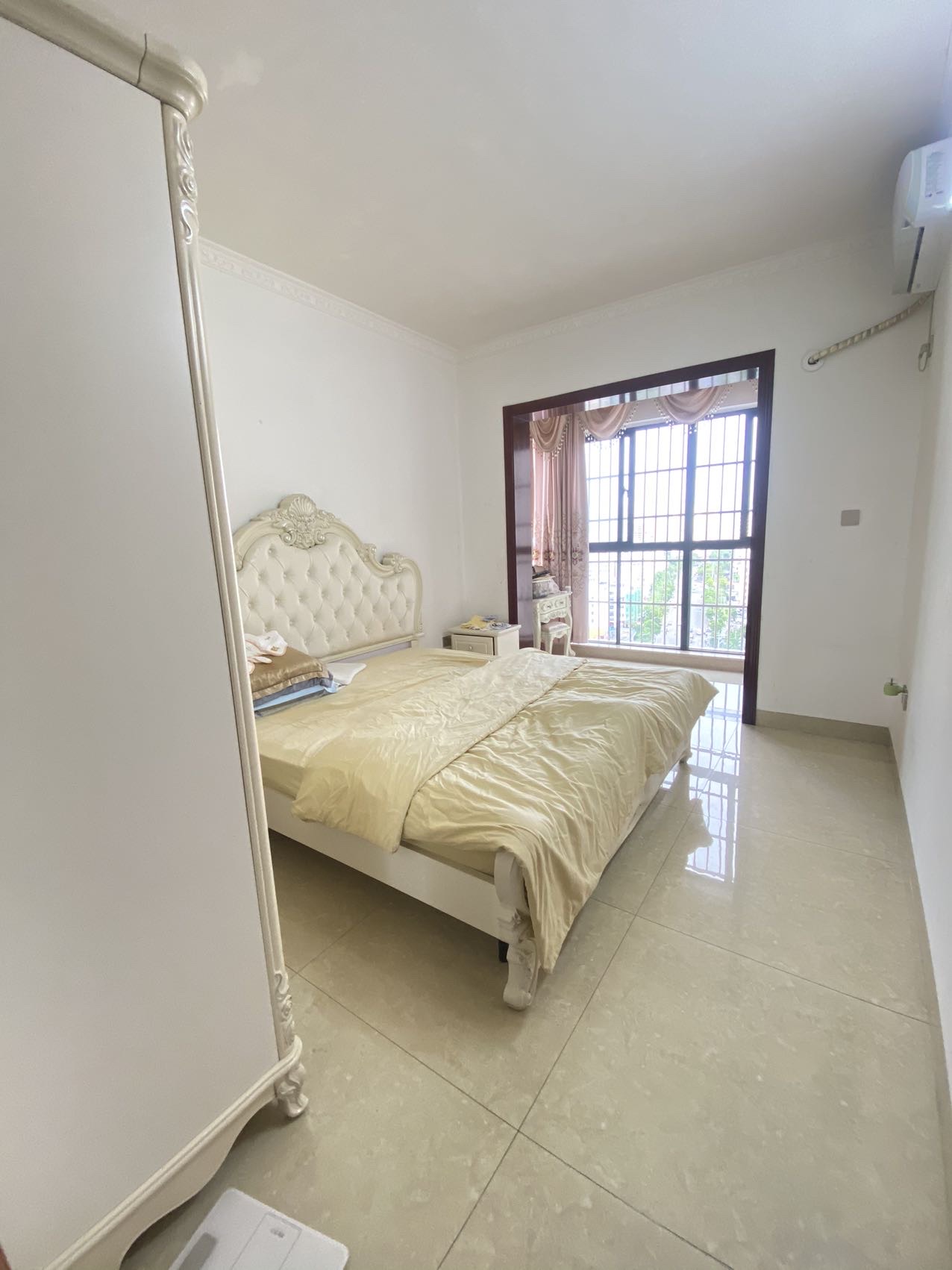 环岛家园 2室2厅1卫 109.8万 环岛家园 2室2厅1卫 109.8万客厅