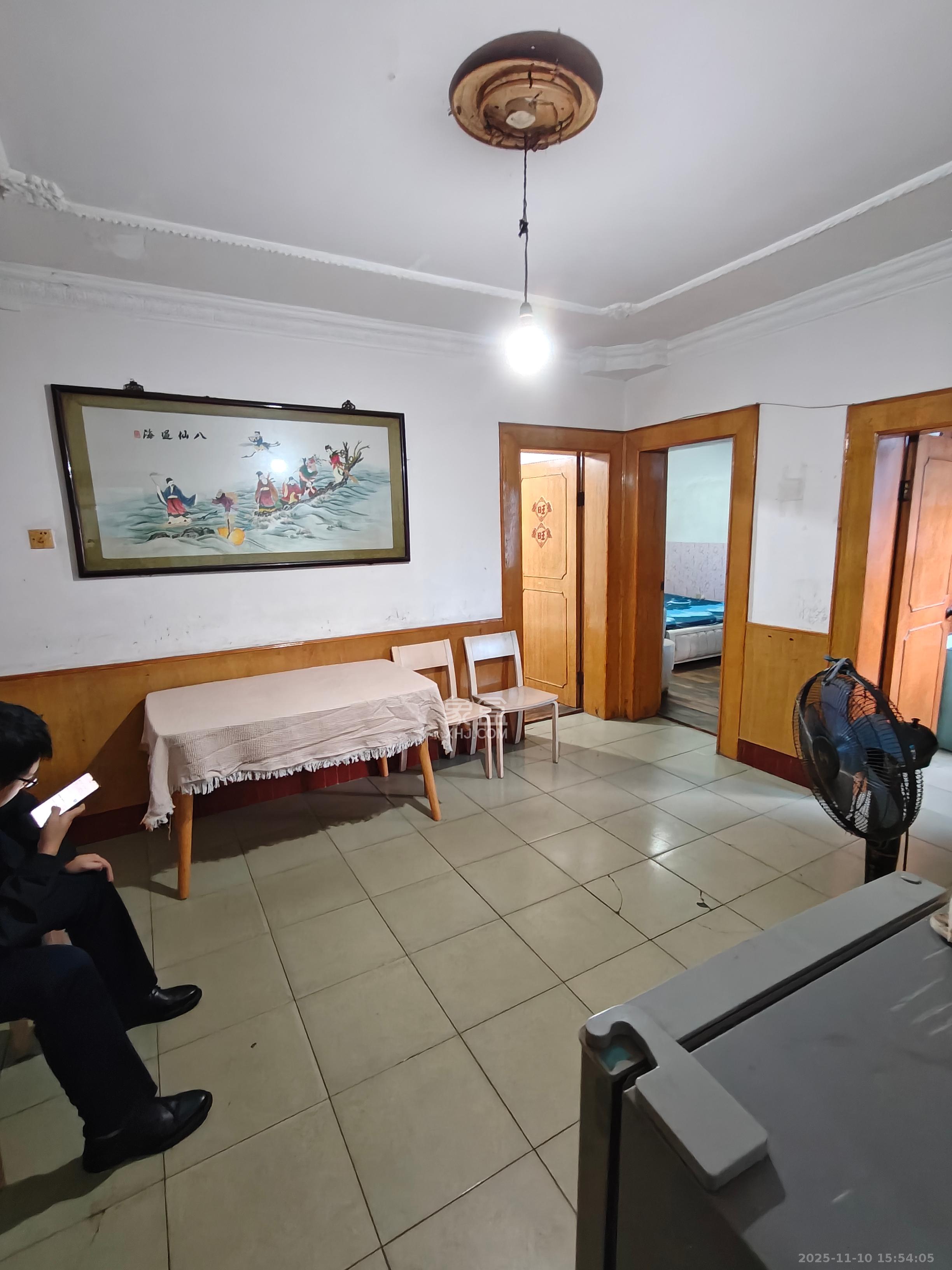 狮子山二片  2室1厅1卫    1200.0元/月室内图1