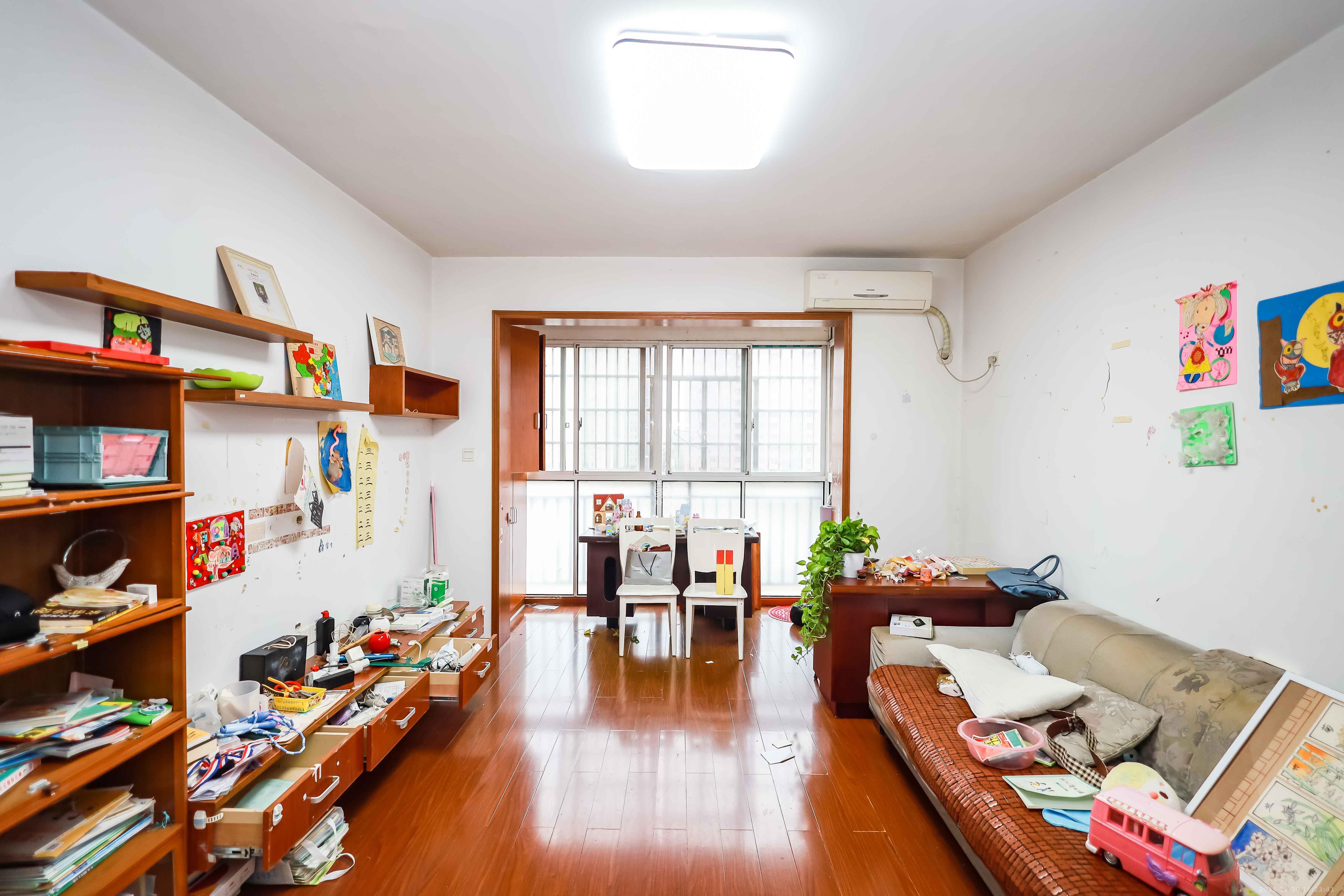 枫雅名苑 2室2厅1卫 2000.0元/月 枫雅名苑 2室2厅1卫 2000.0元/月室内图