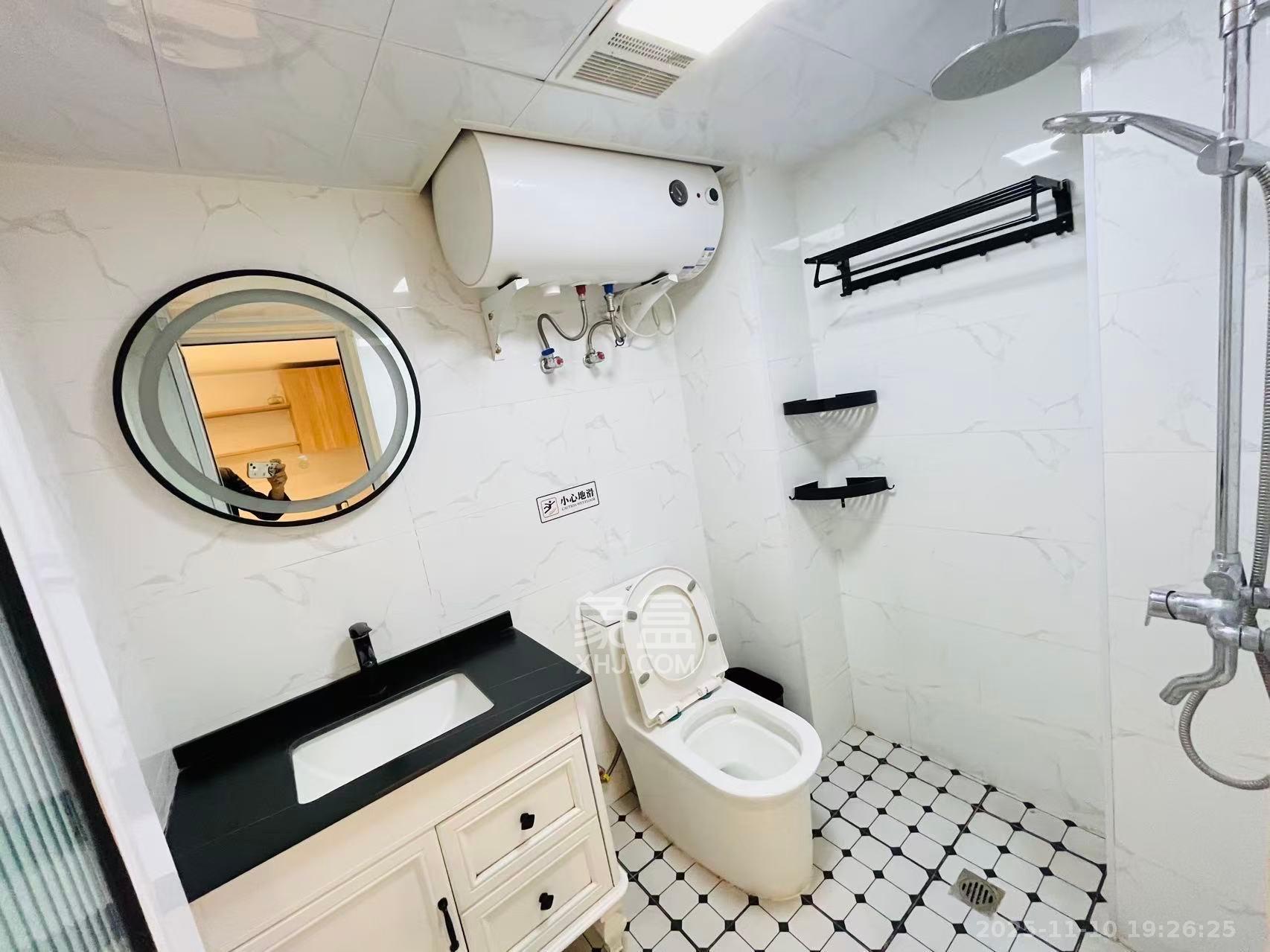 建发中央公园（建发美地）  1室1厅1卫    2200.0元/月室内图