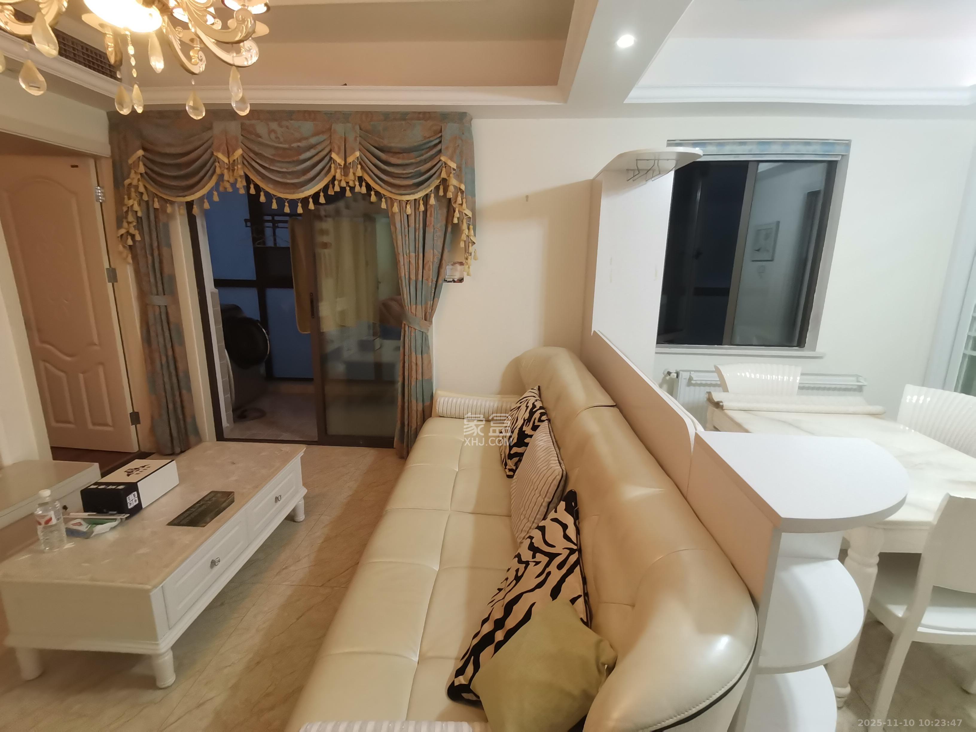 梅溪湖合能璞丽  3室2厅2卫    2500.0元/月