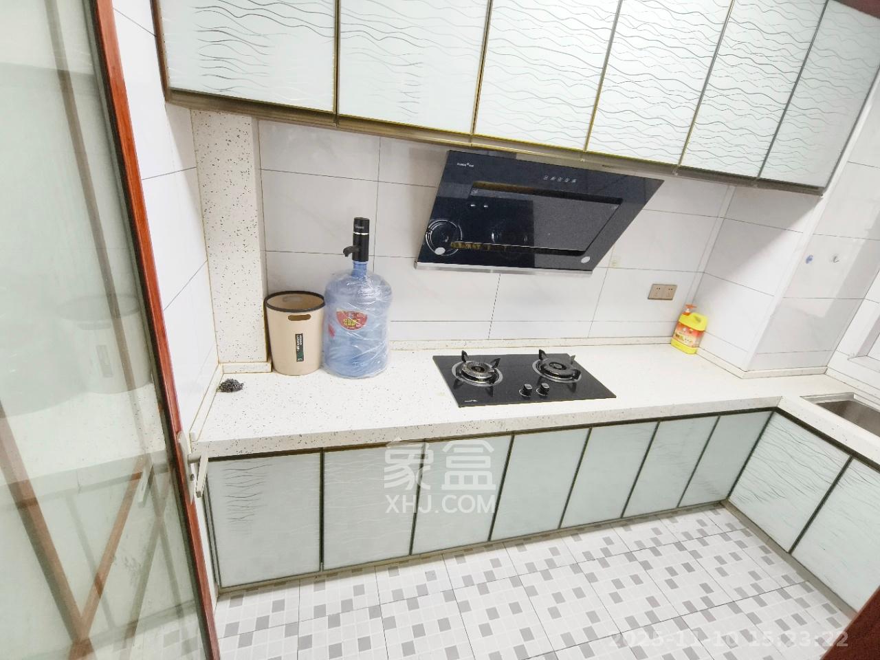 梅溪悦章  1室1厅1卫    1400.0元/月室内图