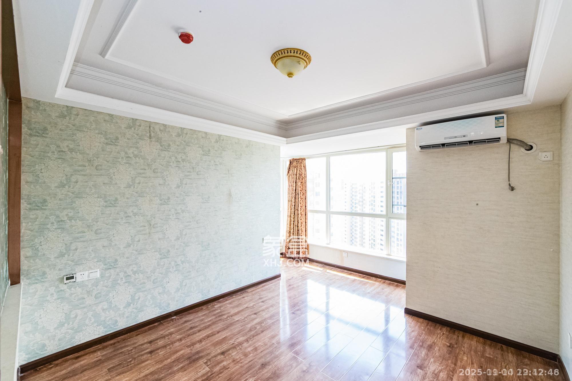 北辰三角洲E5区  4室2厅2卫    3700.0元/月室内图