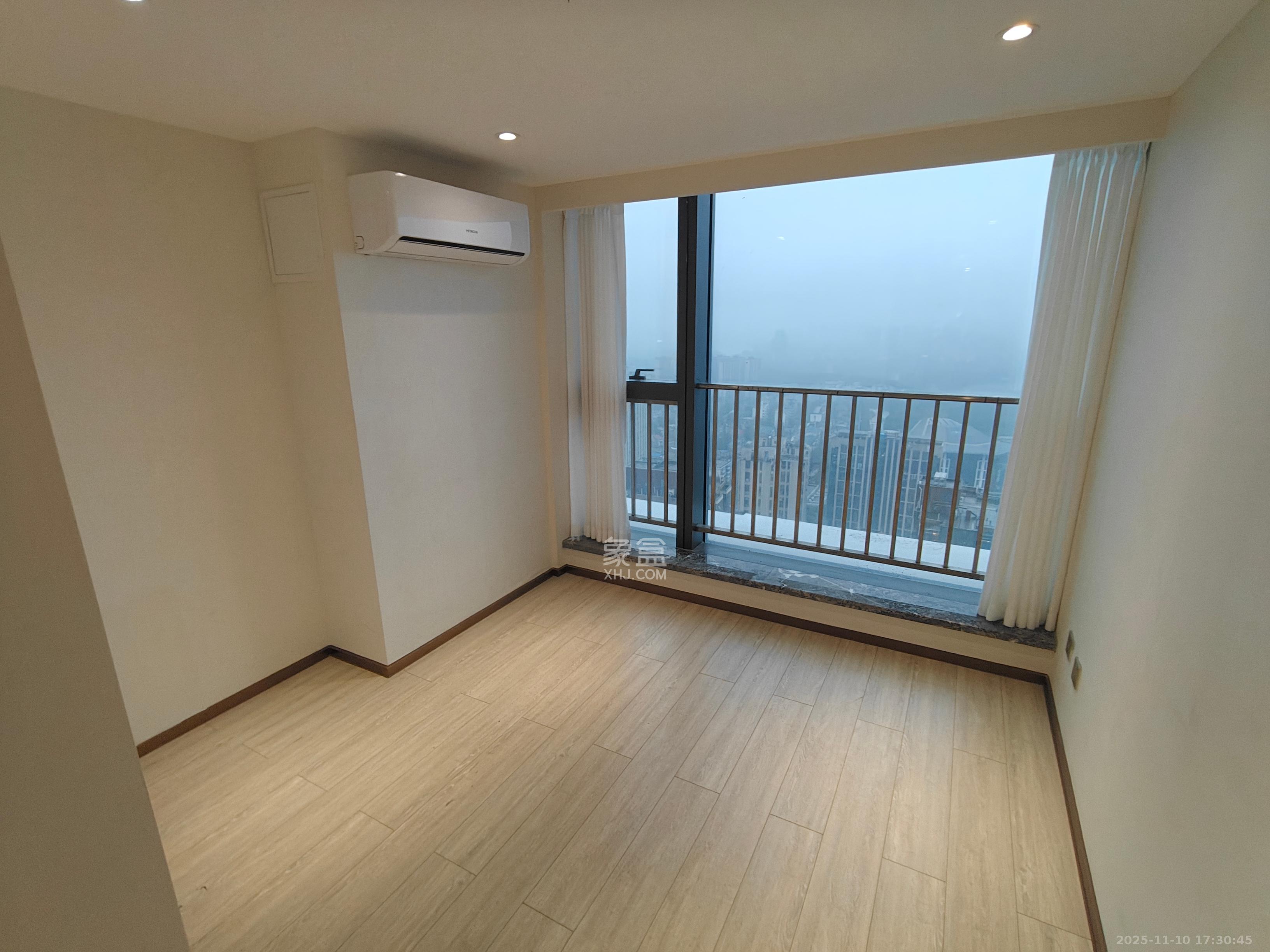 华远华时代  4室1厅2卫    4200.0元/月室内图