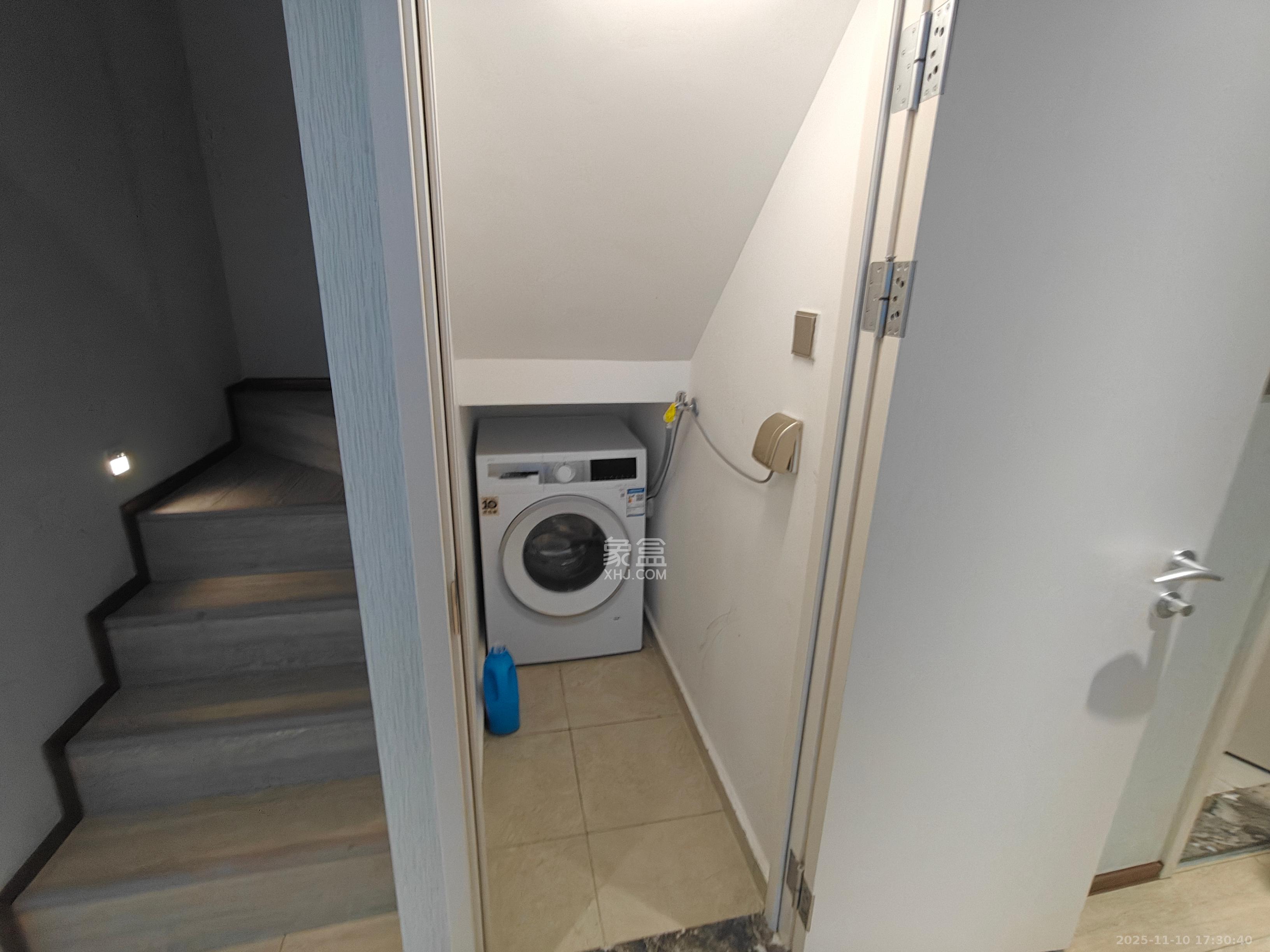 华远华时代  4室1厅2卫    4200.0元/月室内图