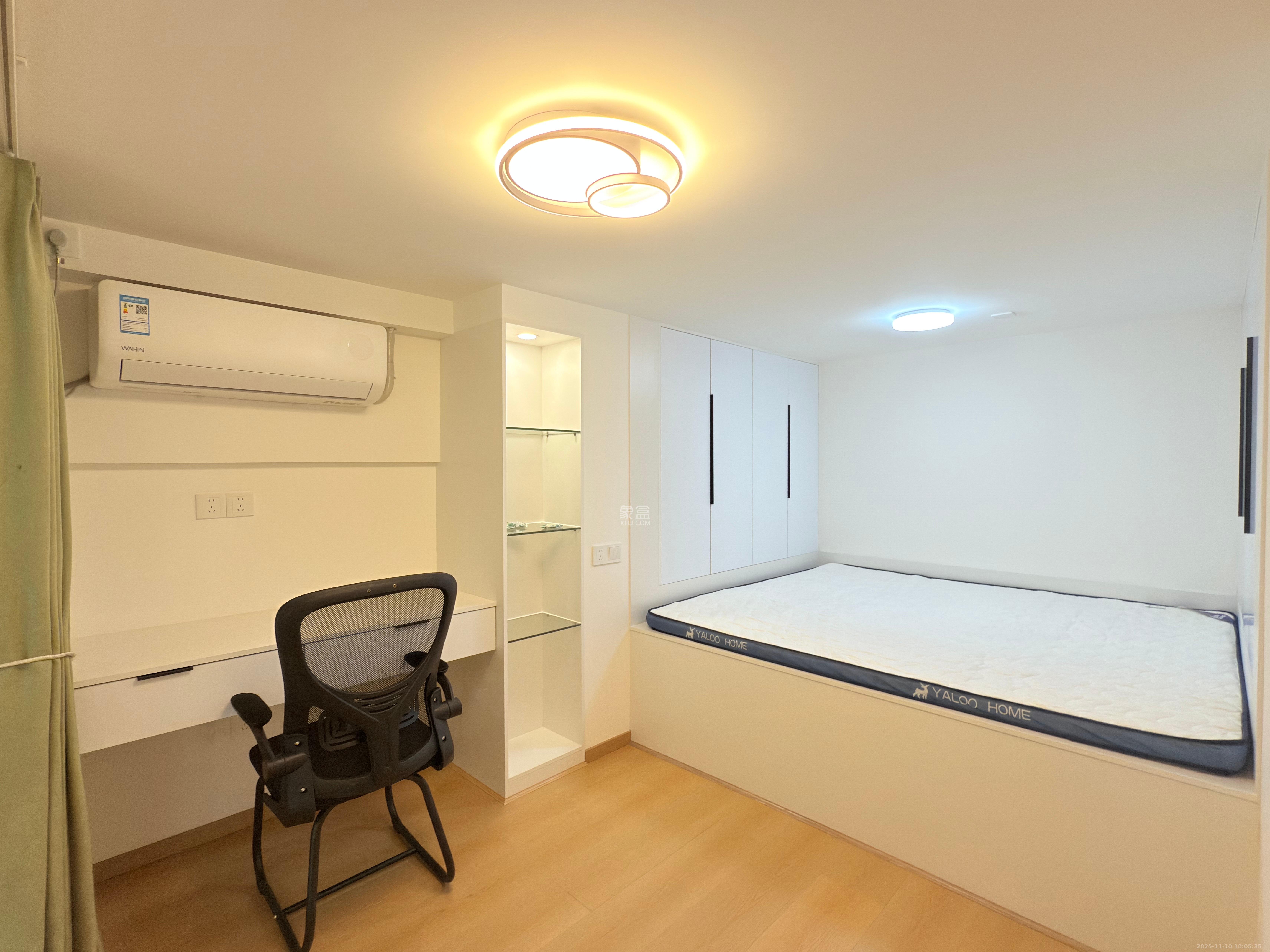 卓越中寰  2室1厅1卫    2700.0元/月室内图