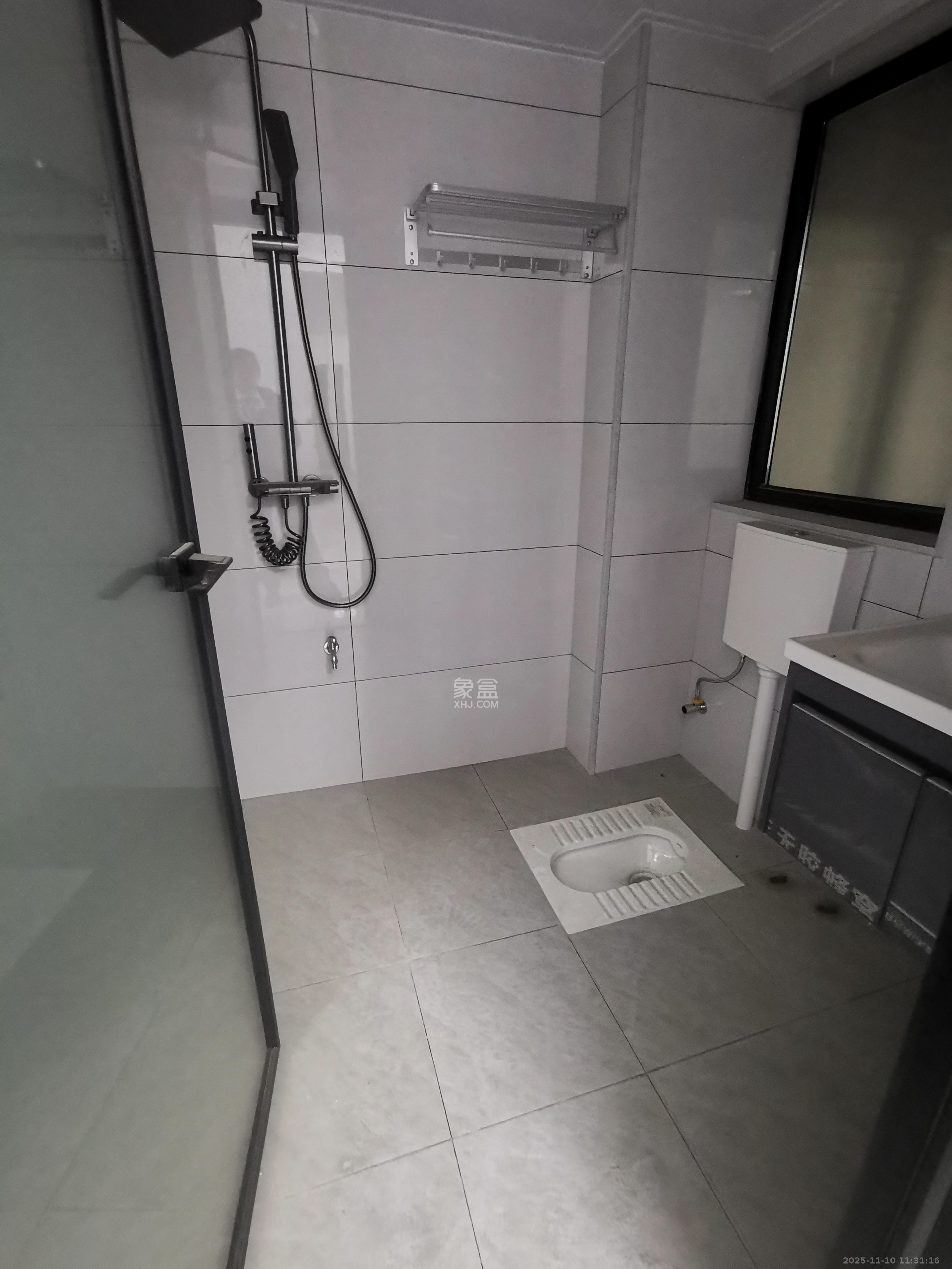 星发东宸花园 3室2厅2卫 1800.0元/月 星发东宸花园 3室2厅2卫 1800.0元/月室内图