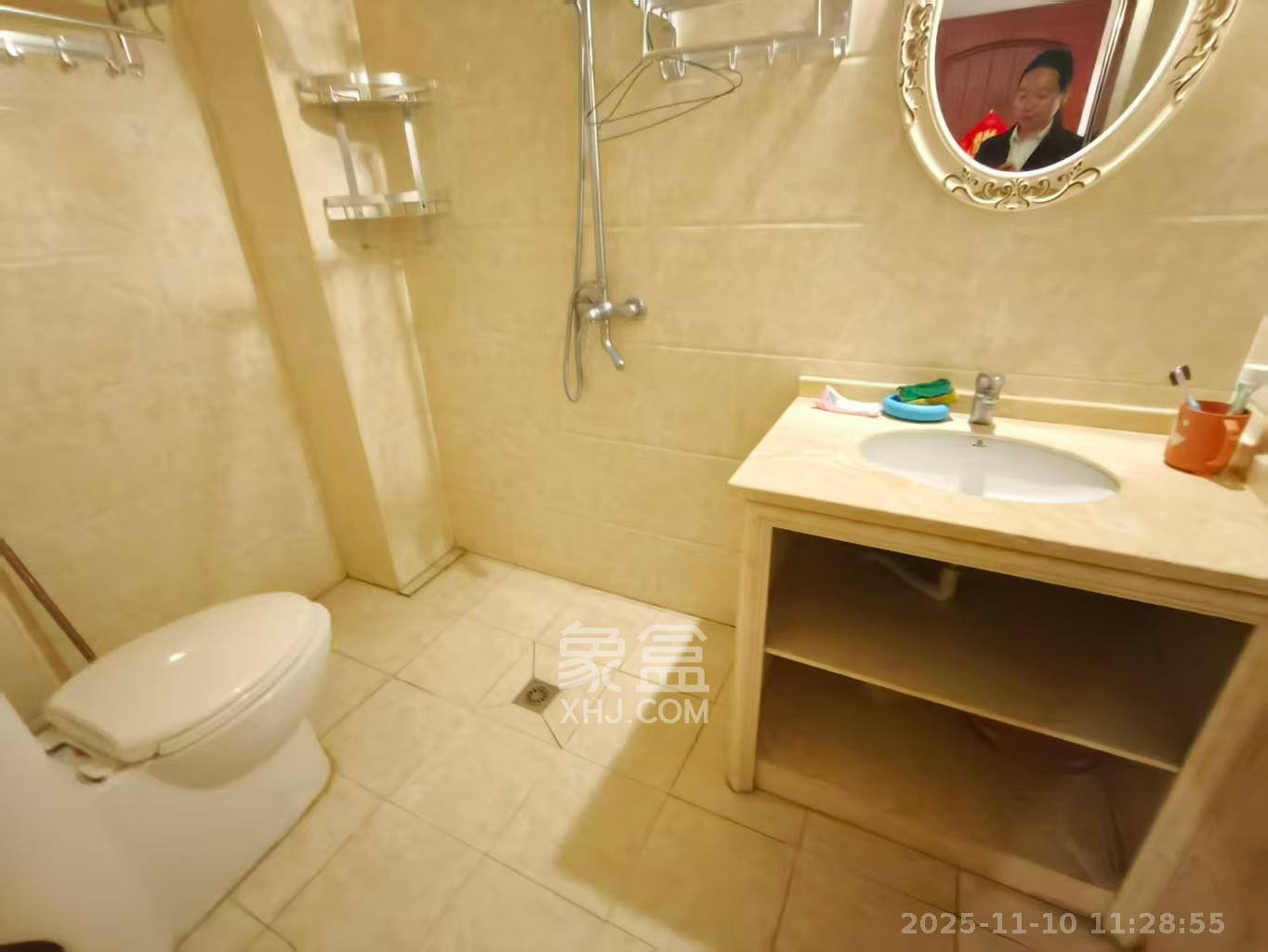 学府雅苑  3室2厅2卫    48.0万室内图