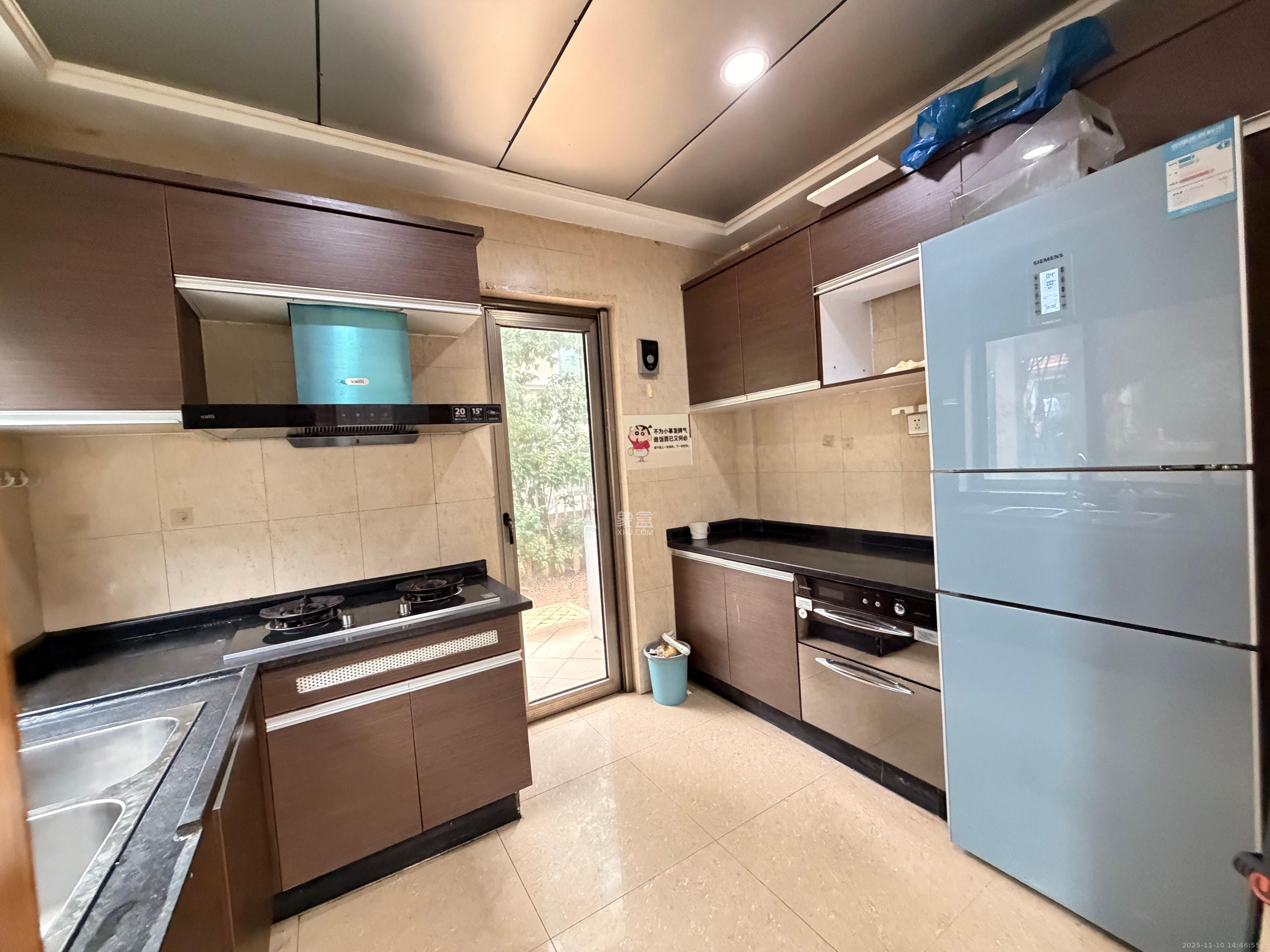 碧桂园威尼斯城 5室2厅2卫 5200.0元/月 碧桂园威尼斯城 5室2厅2卫 5200.0元/月室内图