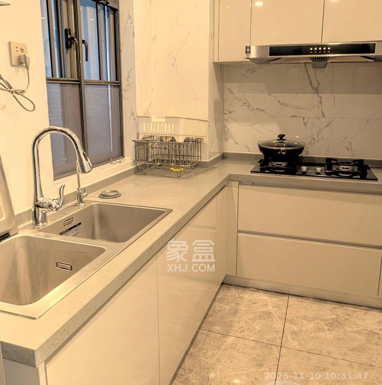 复地滨江金融中心  3室2厅2卫    4000.0元/月室内图