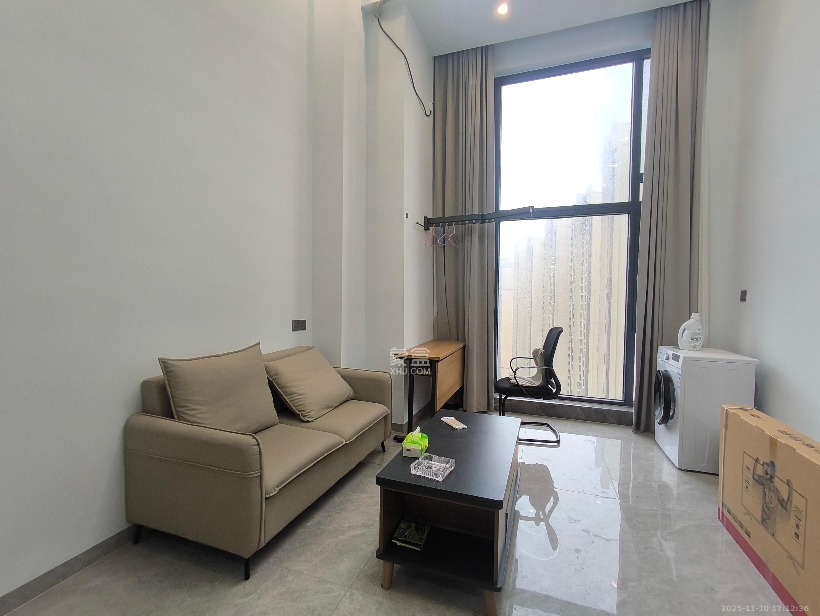 金地中交麓谷香颂(金地中交雅苑)  1室1厅1卫    2000.0元/月室内图