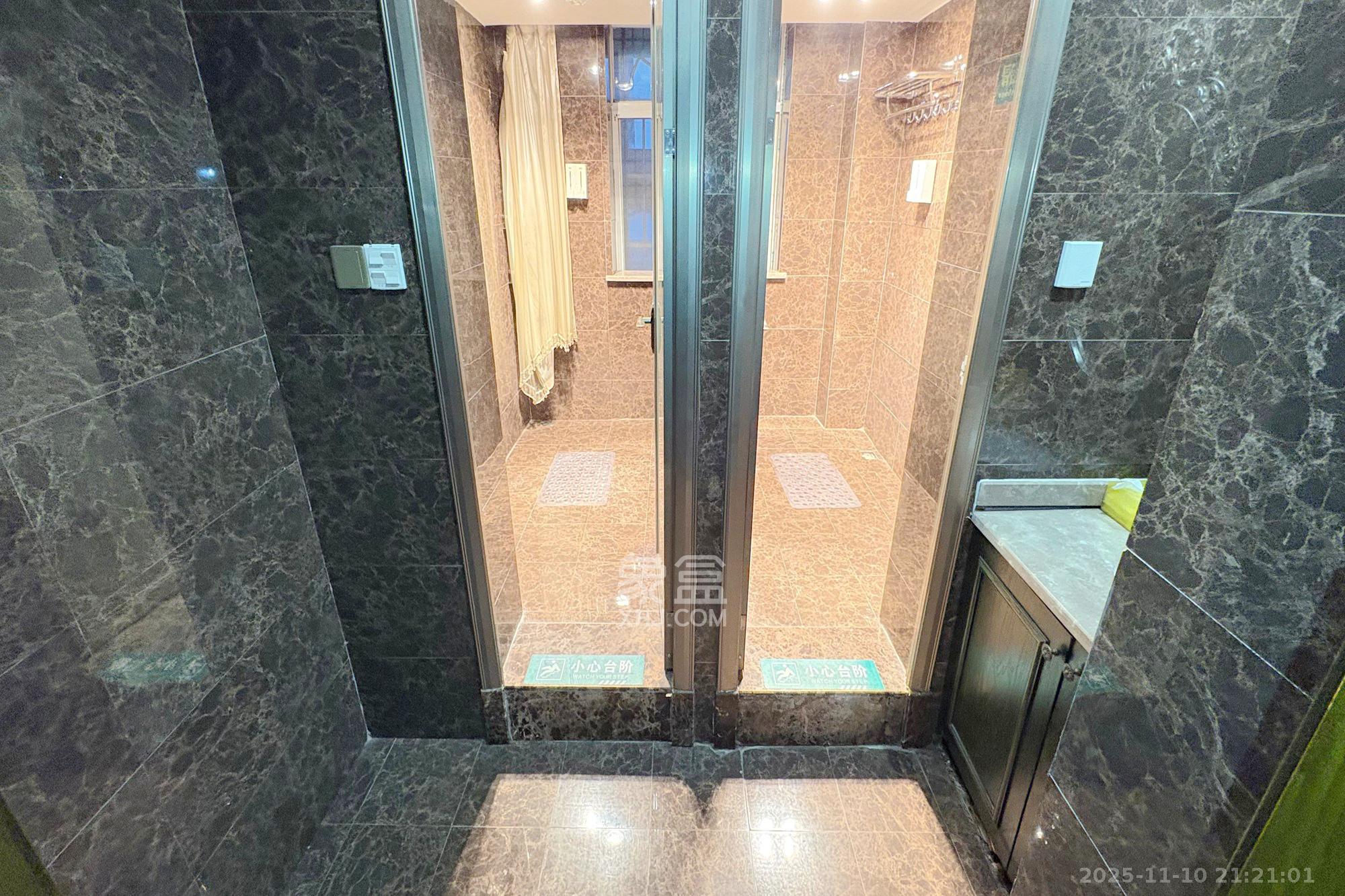 明景公寓  3室2厅1卫    97.0万其他