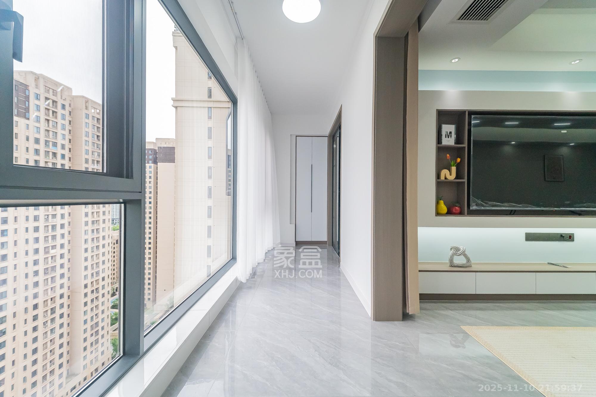 旭辉美的东樾城  4室2厅2卫    115.0万阳台