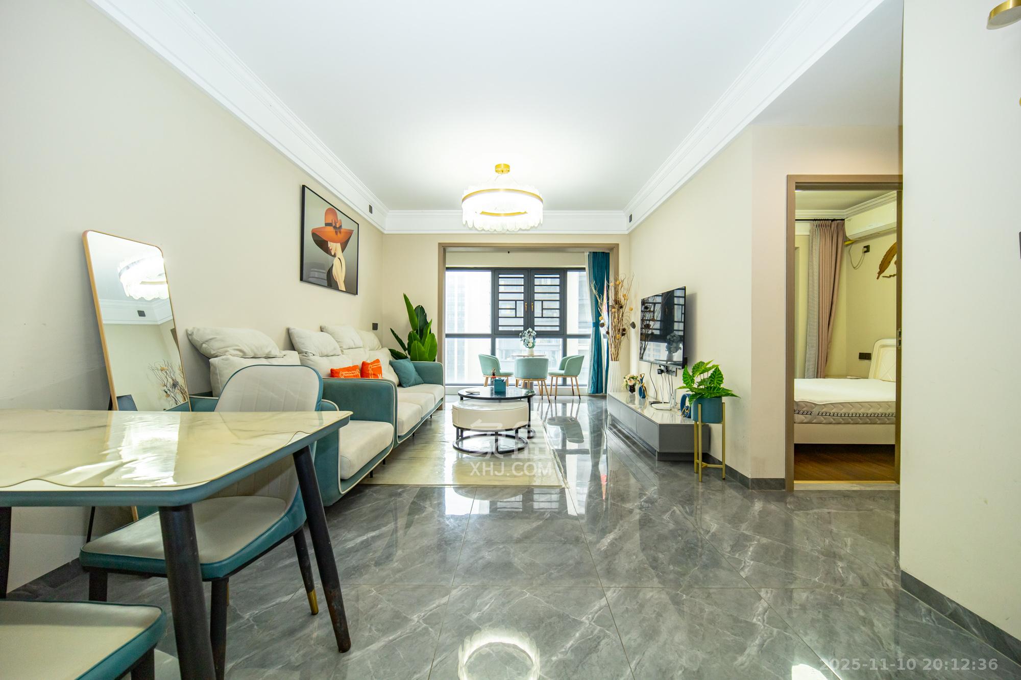 中建悦和城  3室2厅1卫    98.0万客厅