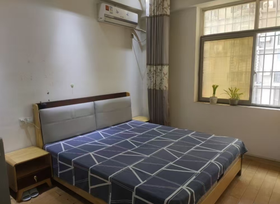 鹏泰国际 1室1厅1卫 800.0元/月 鹏泰国际 1室1厅1卫 800.0元/月室内图