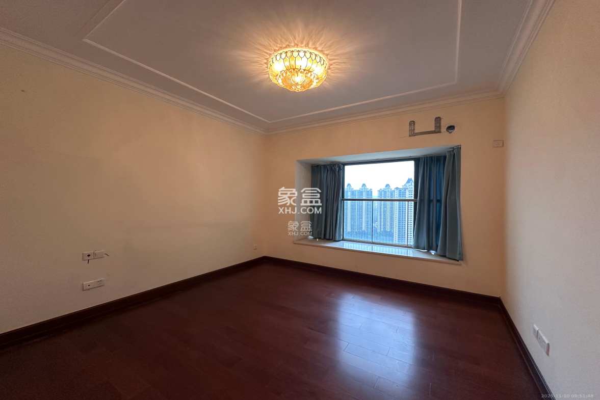 恒大雅苑 3室2厅2卫 1800.0元/月 恒大雅苑 3室2厅2卫 1800.0元/月室内图