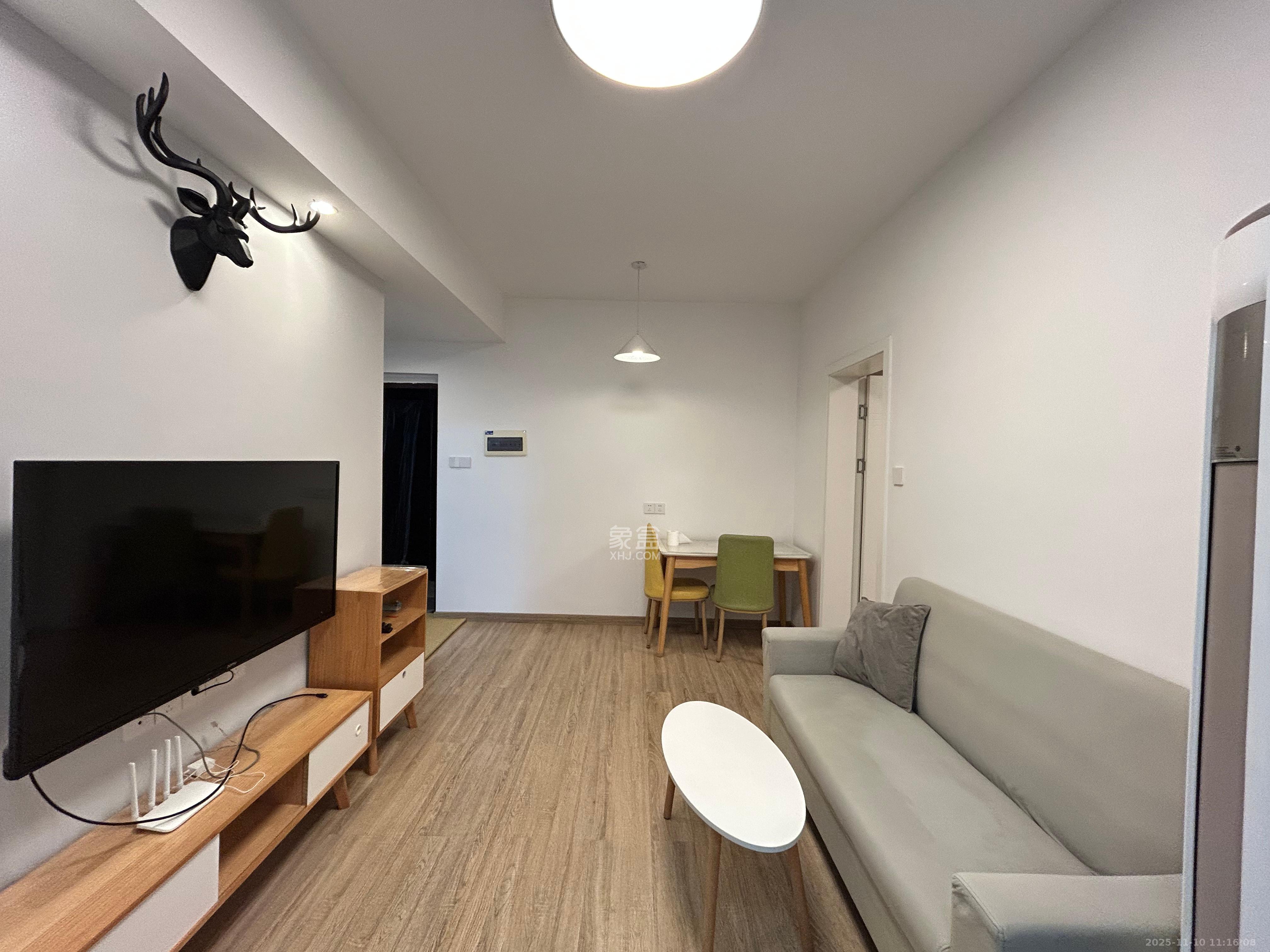 汇景豪庭  1室0厅0卫    2000.0元/月室内图